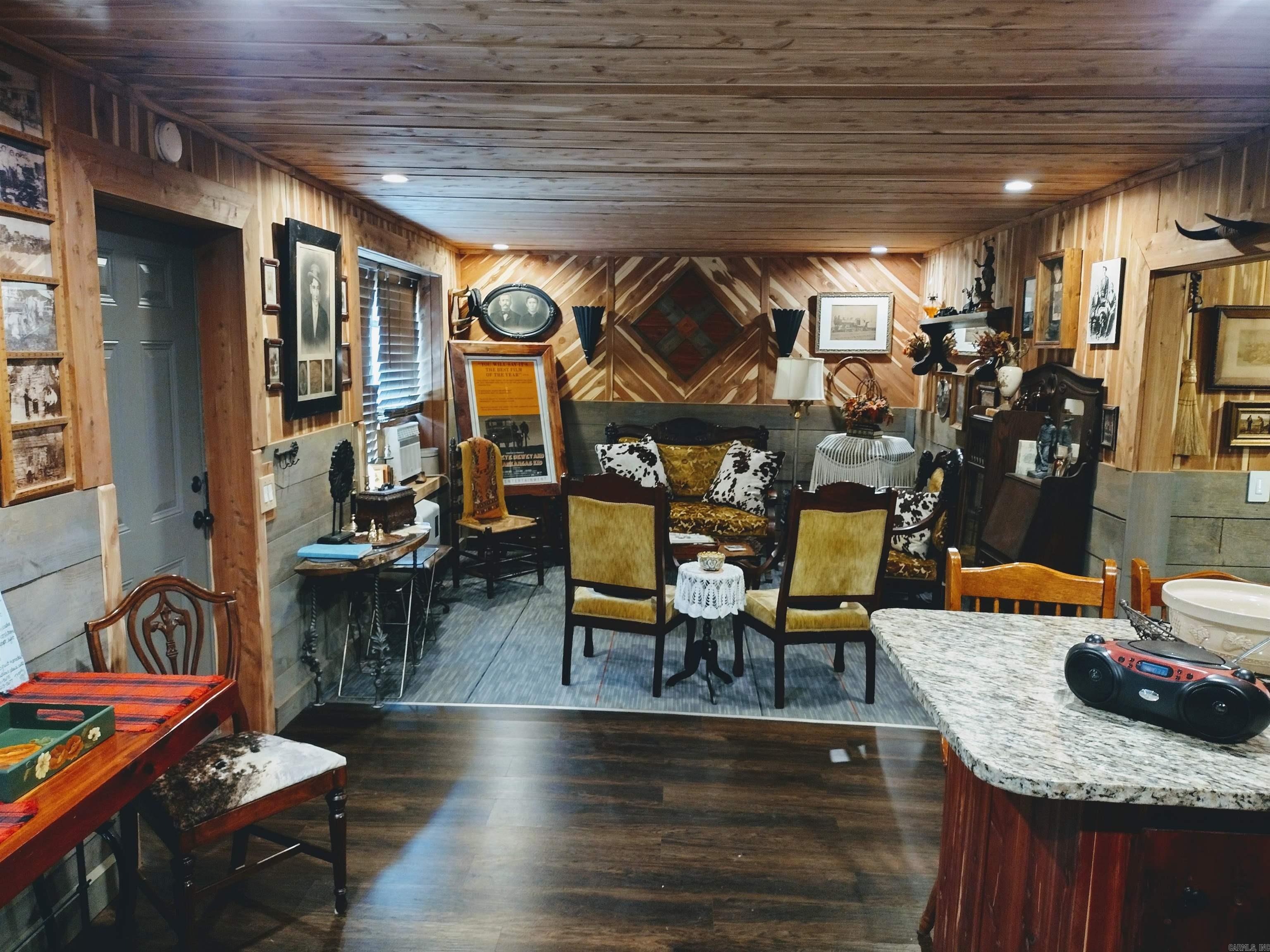 East Calico Rock - Residential