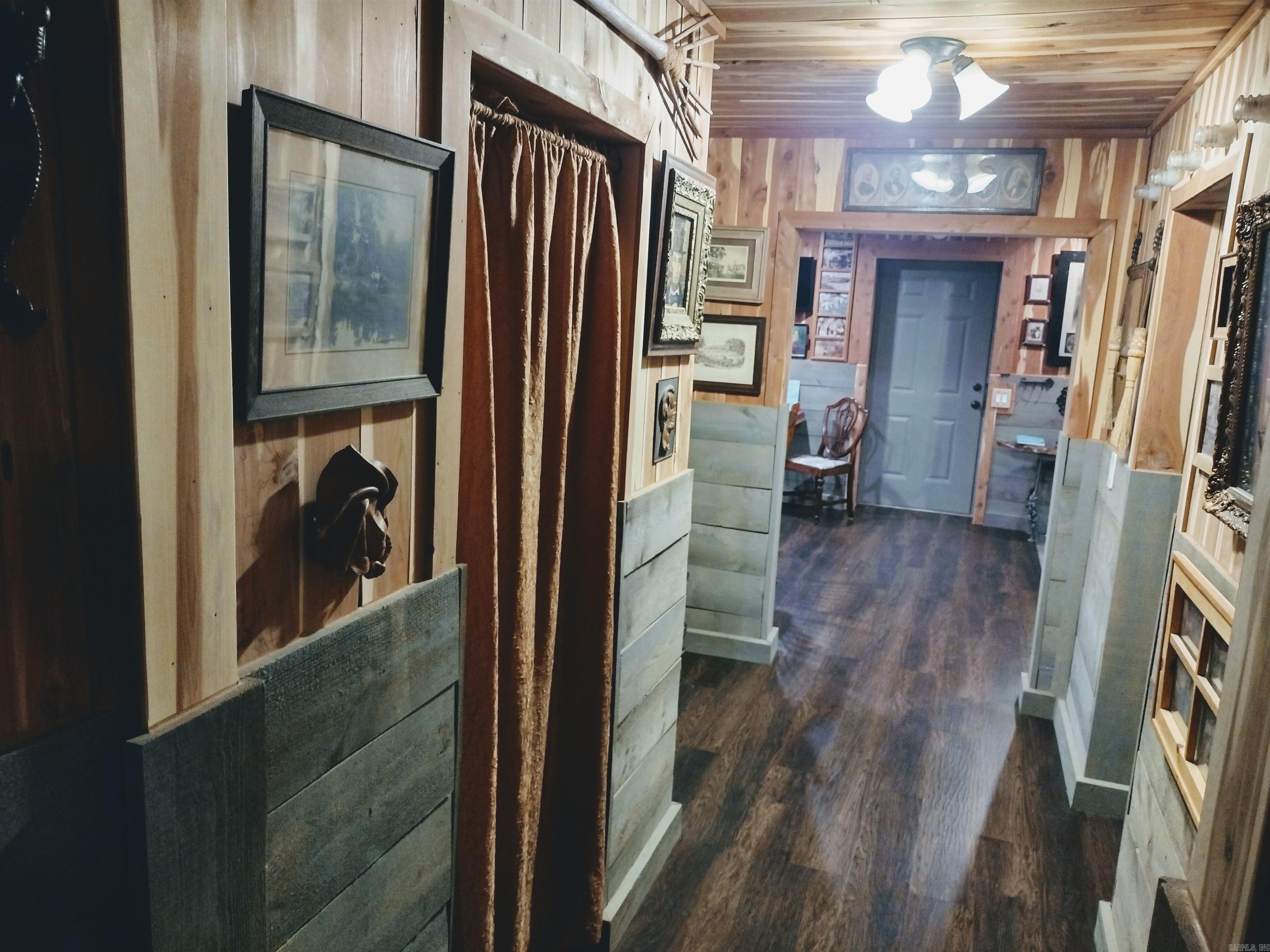 East Calico Rock - Residential