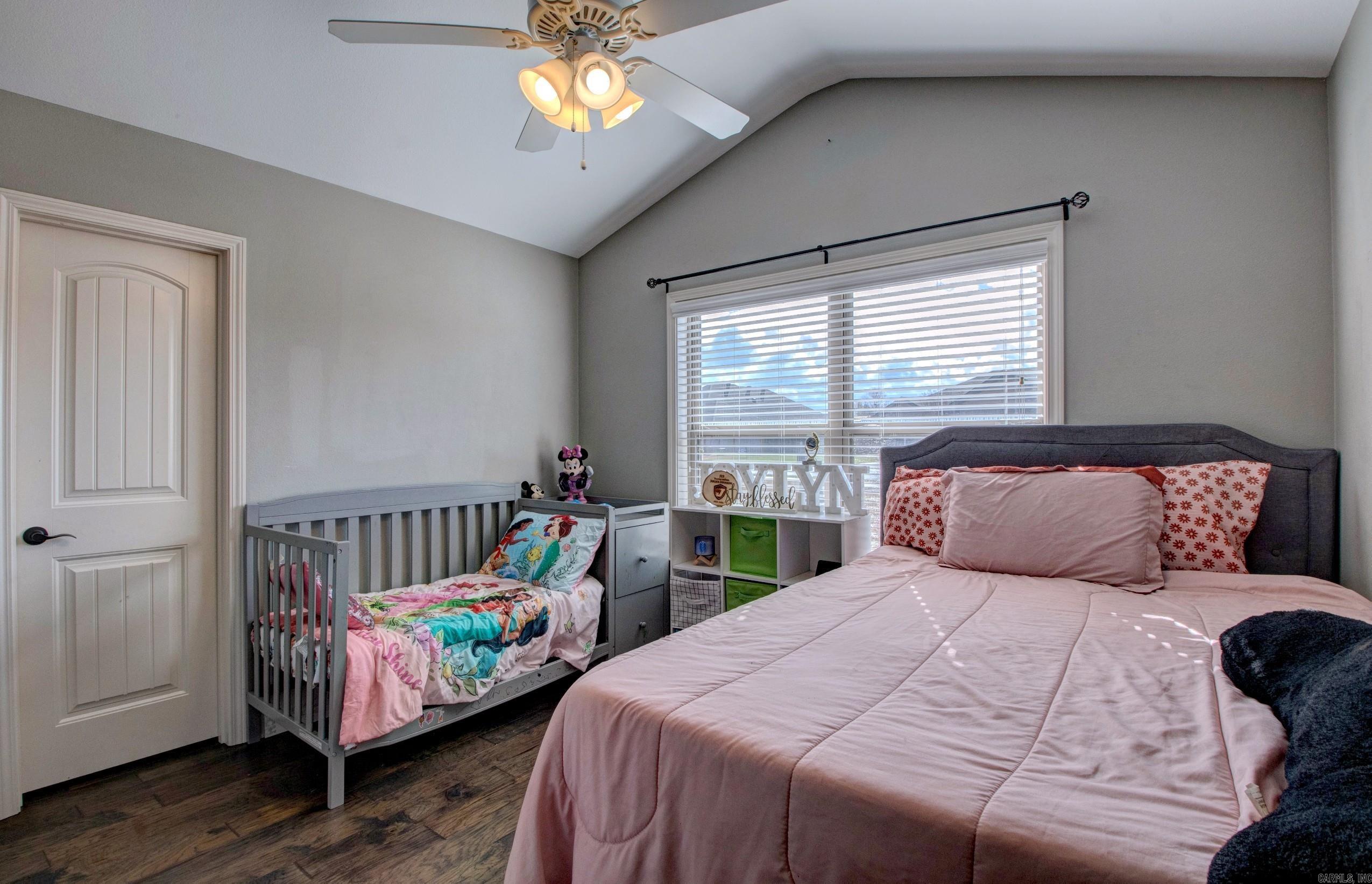 JAXON TERRACE - Residential