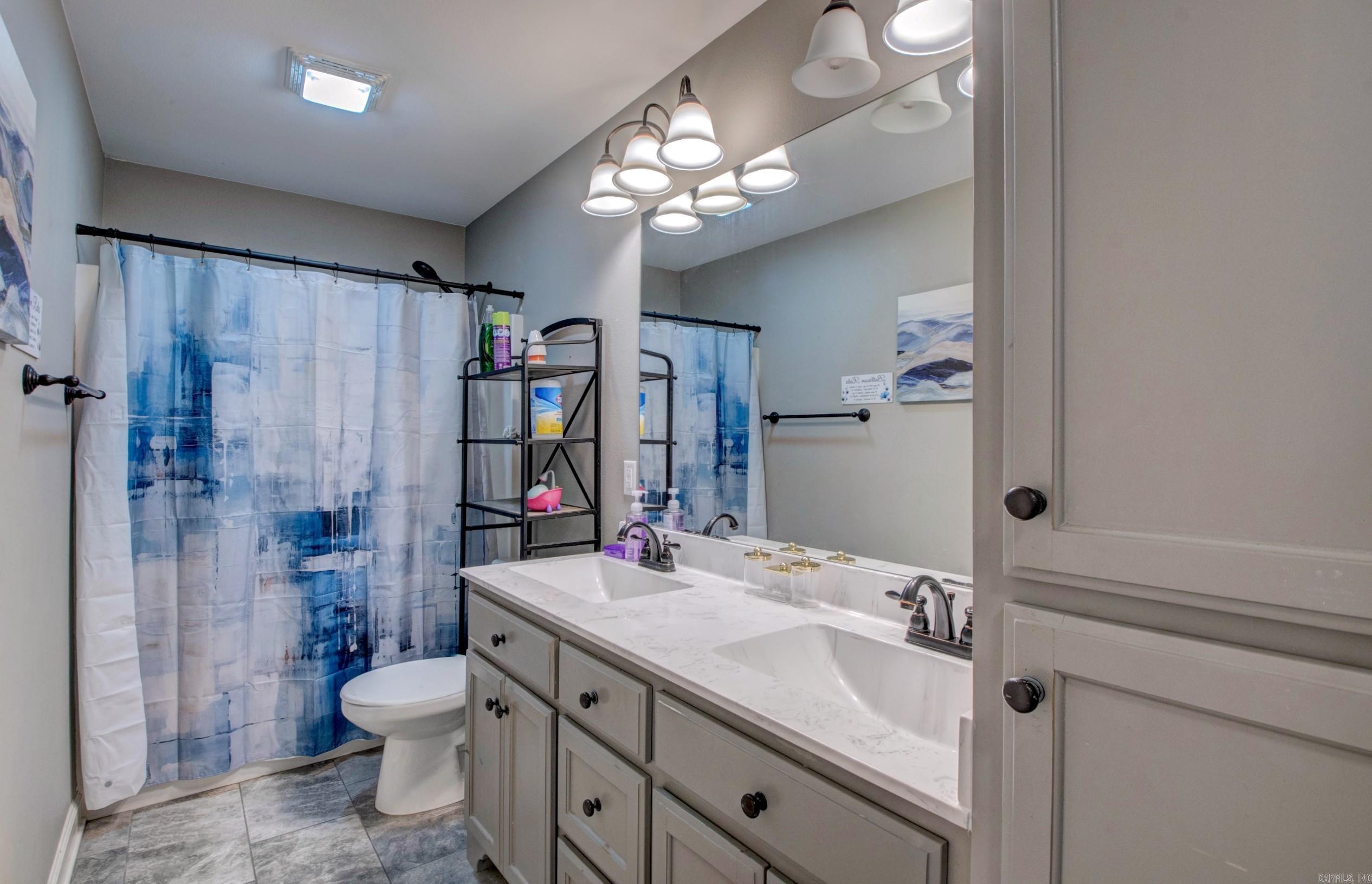 JAXON TERRACE - Residential