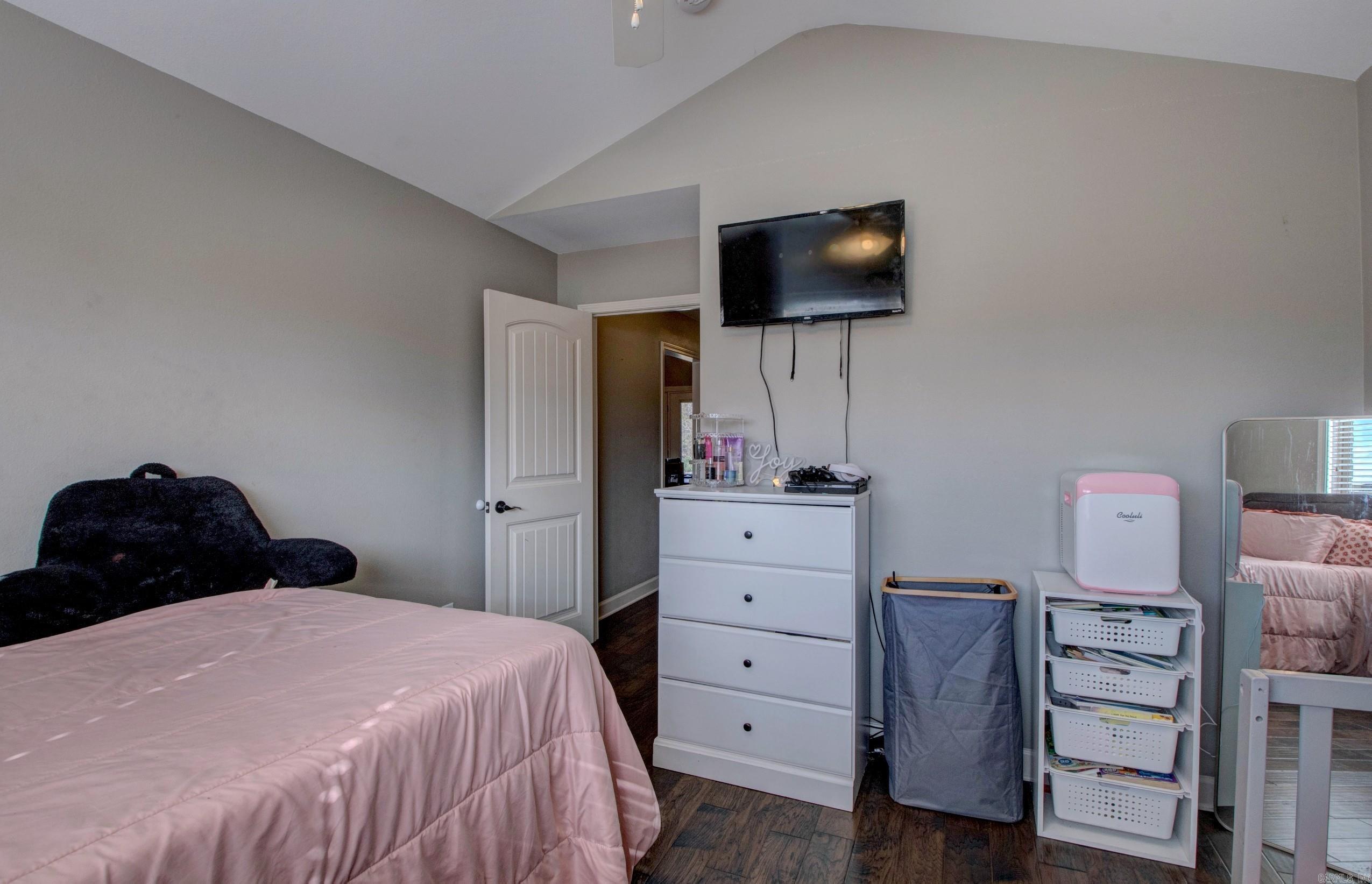 JAXON TERRACE - Residential