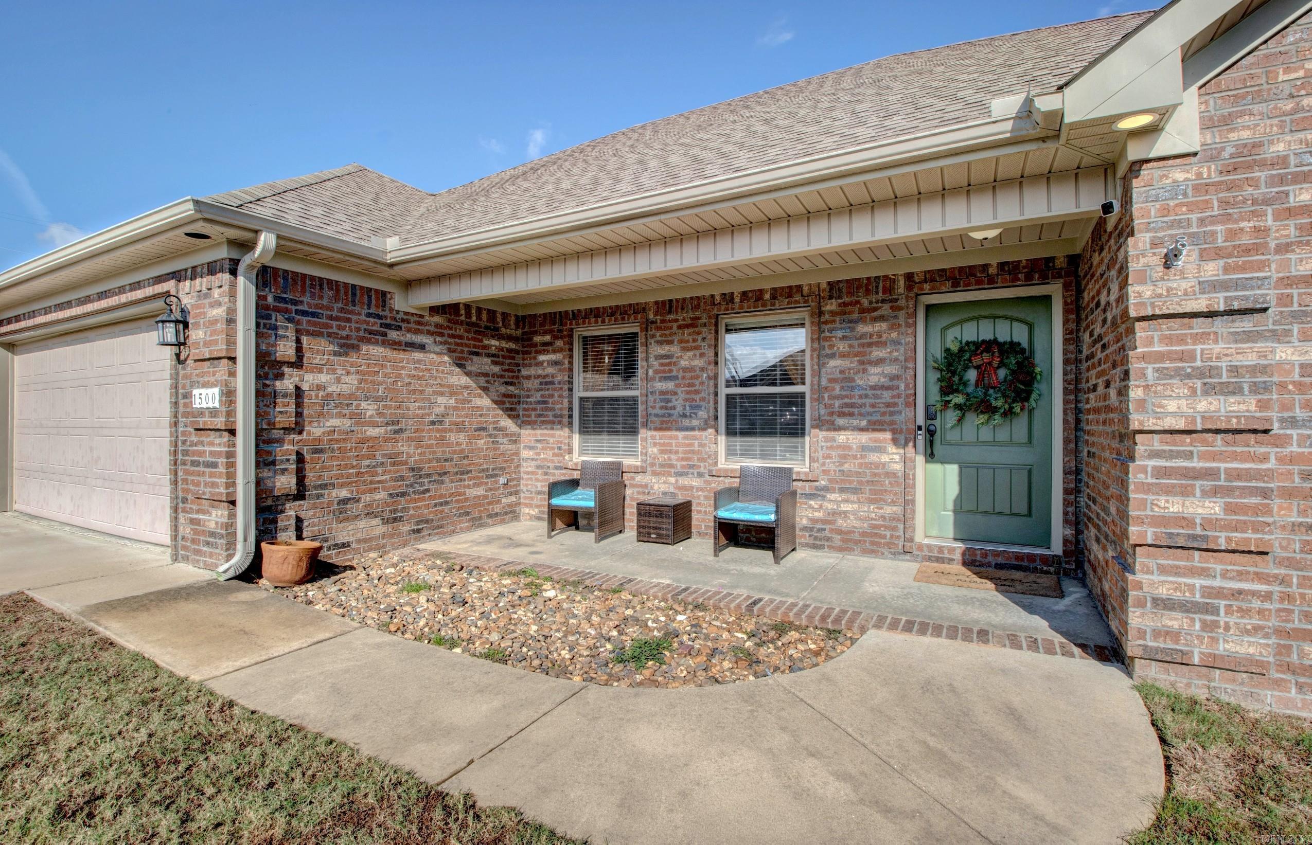 JAXON TERRACE - Residential