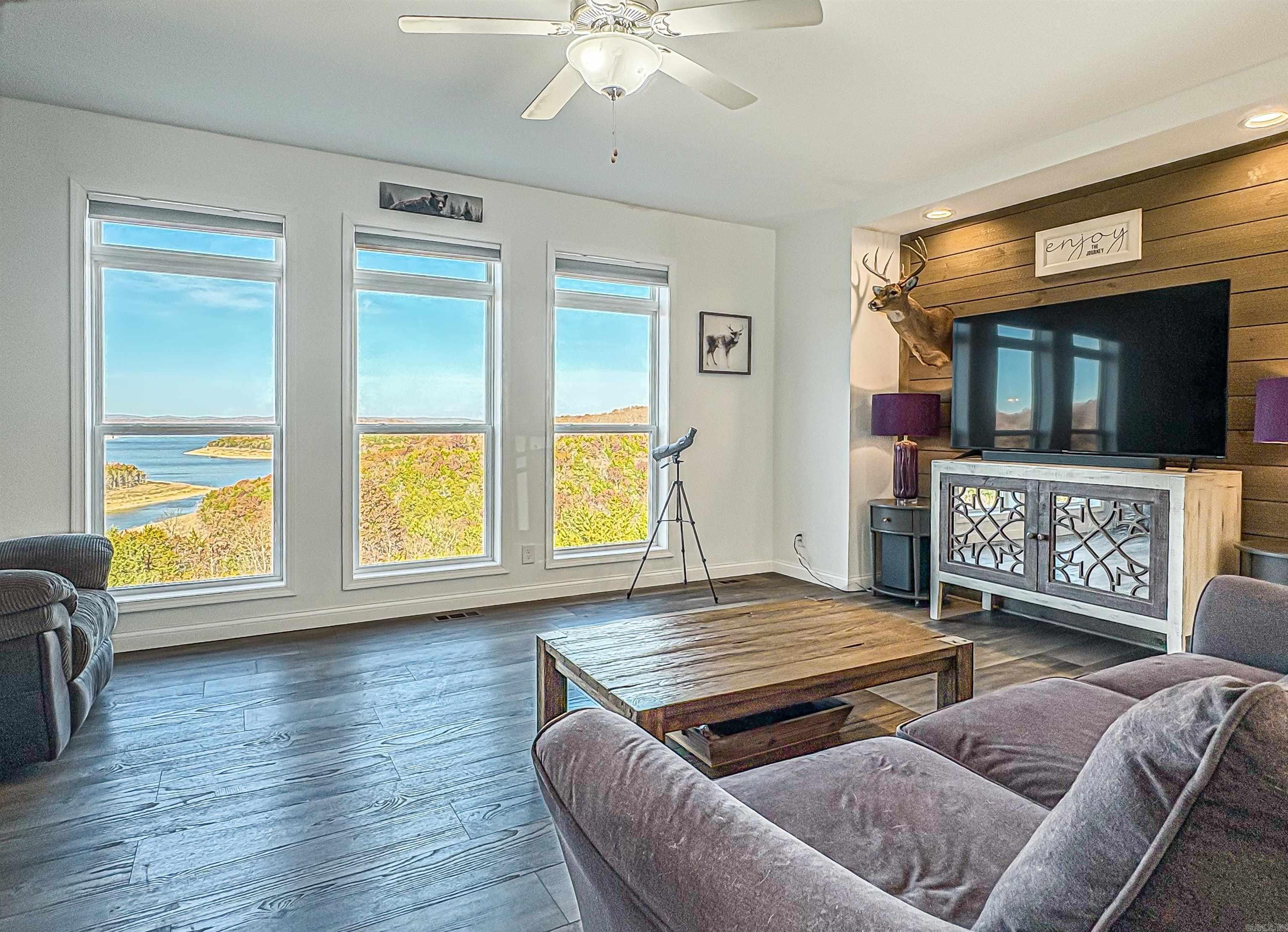 WEBBS LANDING - Residential