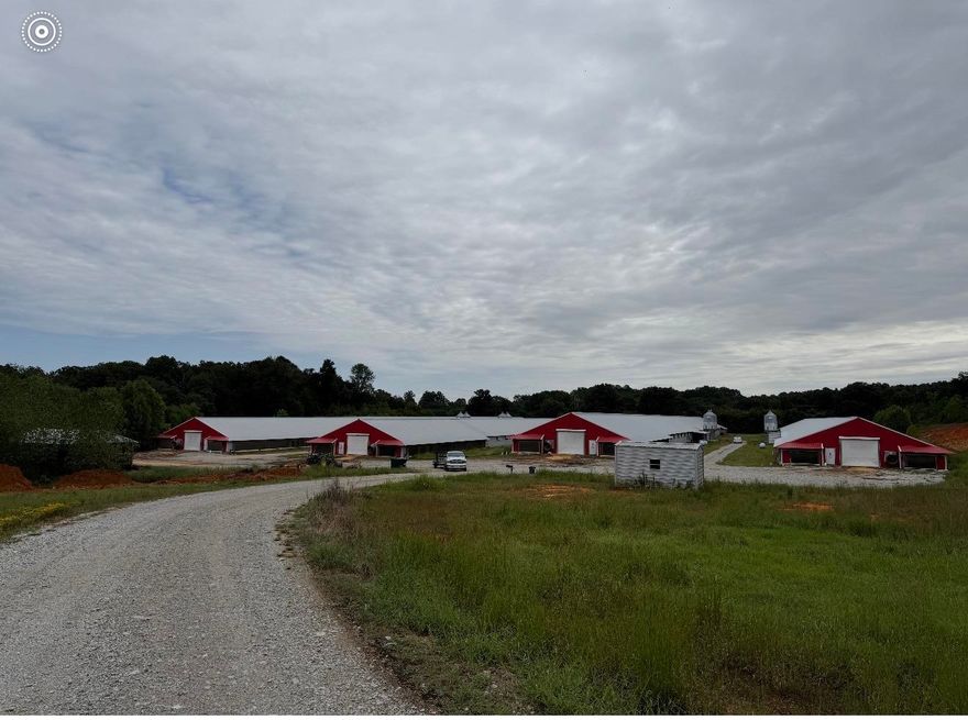 4 Broiler houses on 30 acres