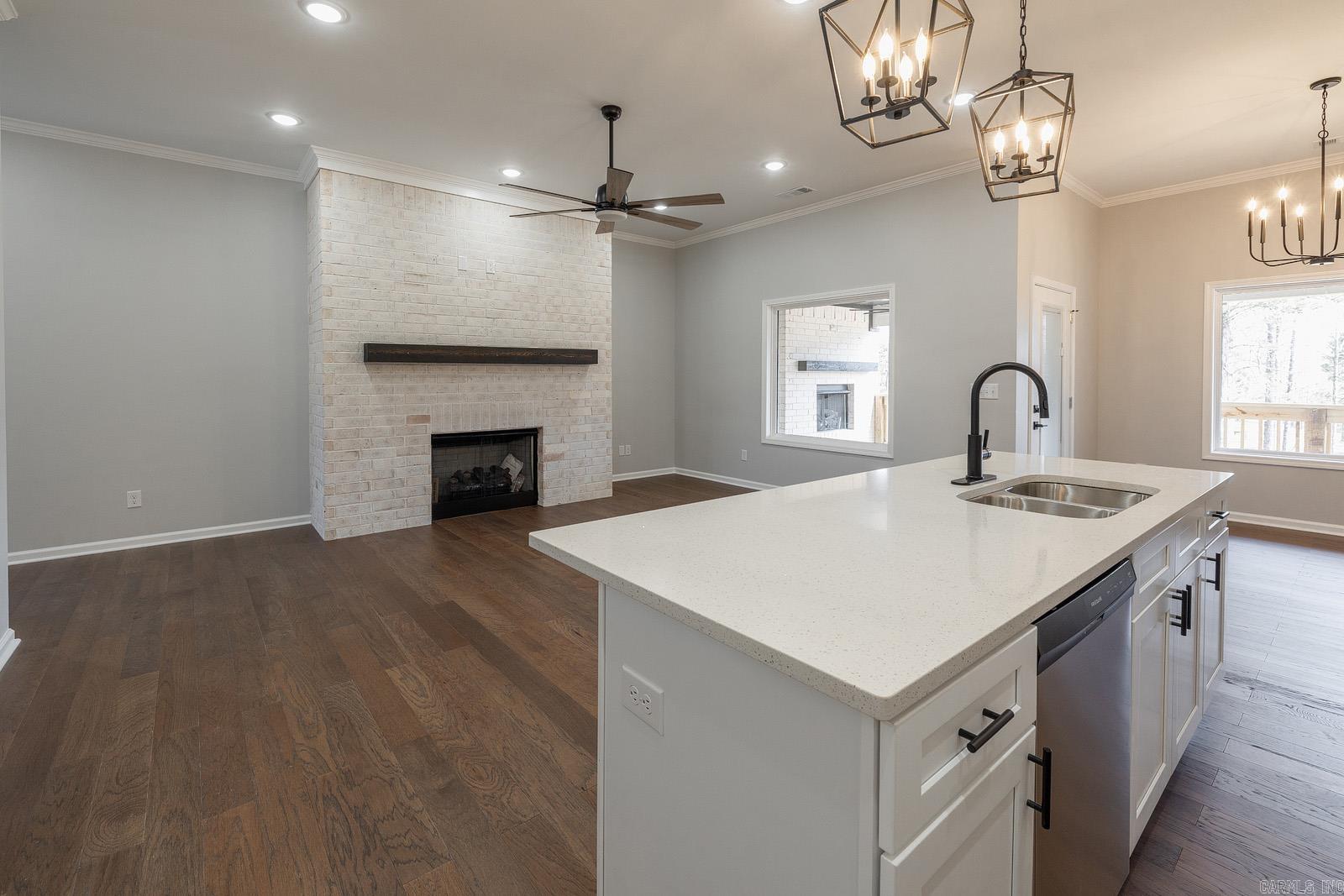 Hawks Point - Residential