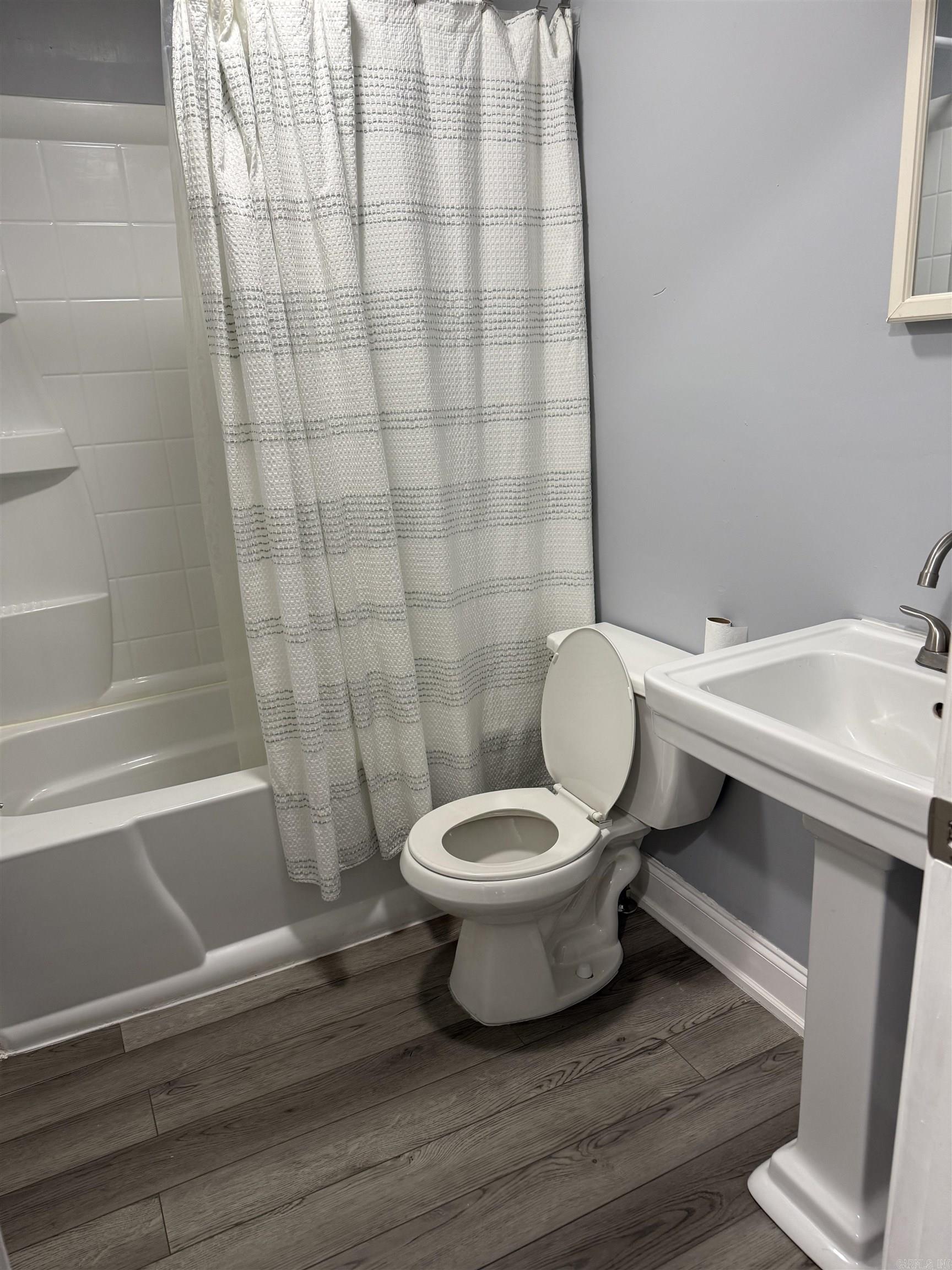 THROGMORTON - Residential