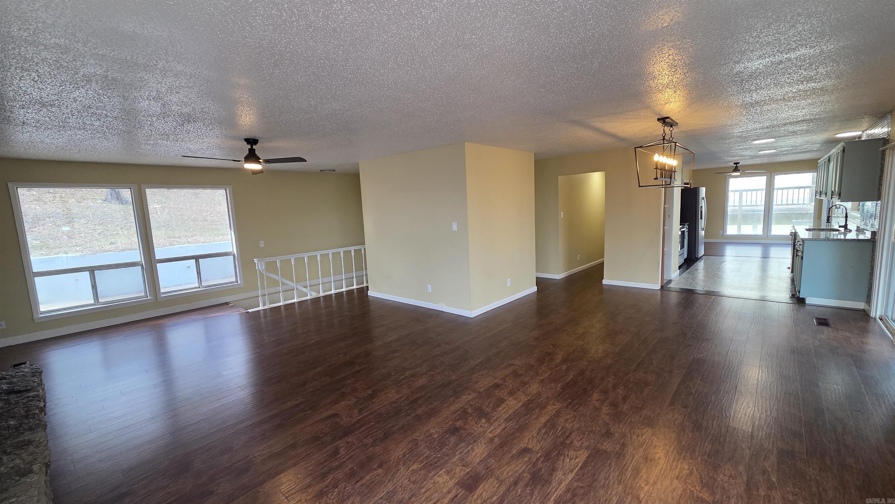 CHELSEA GLADES - Residential