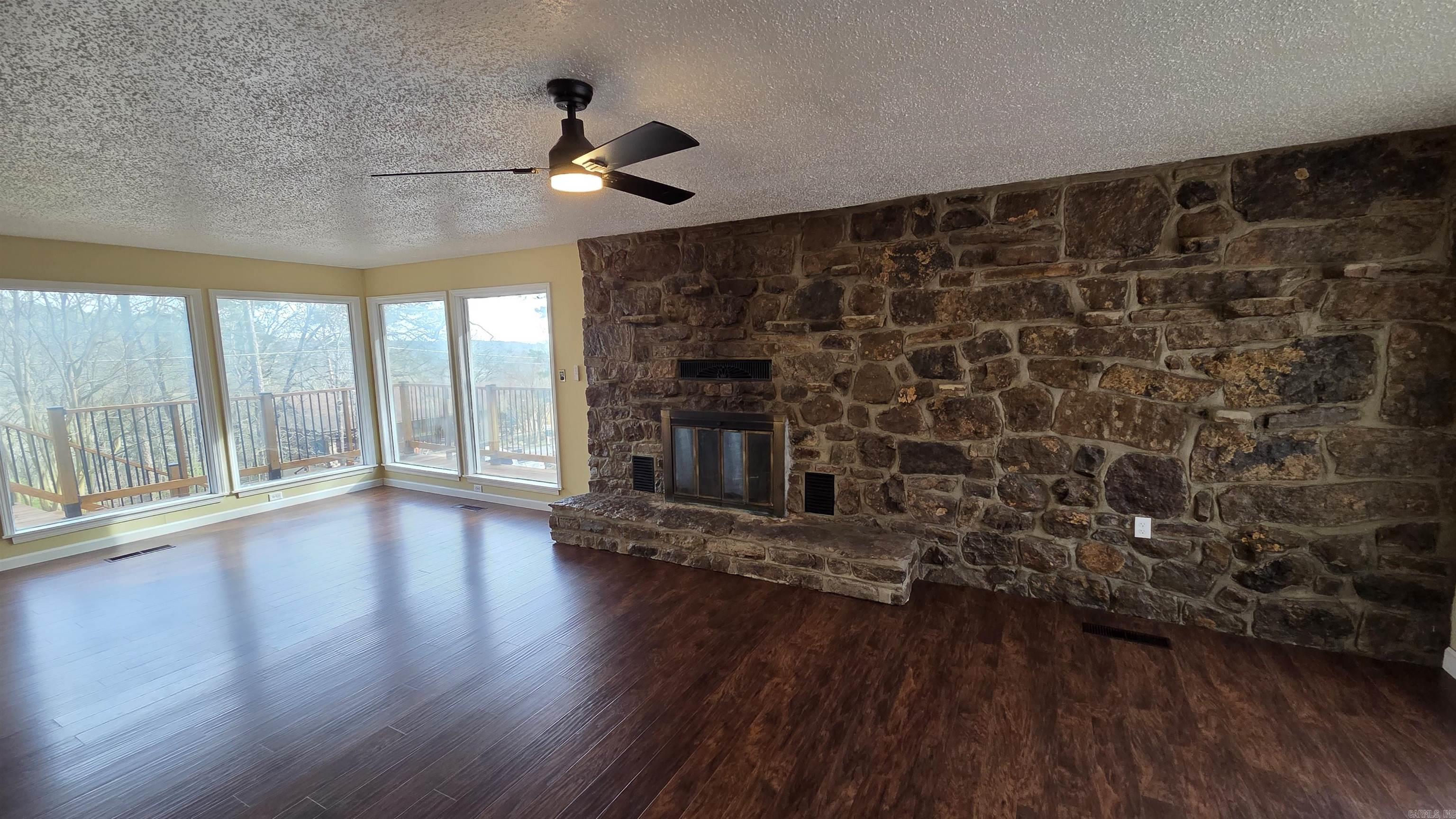 CHELSEA GLADES - Residential