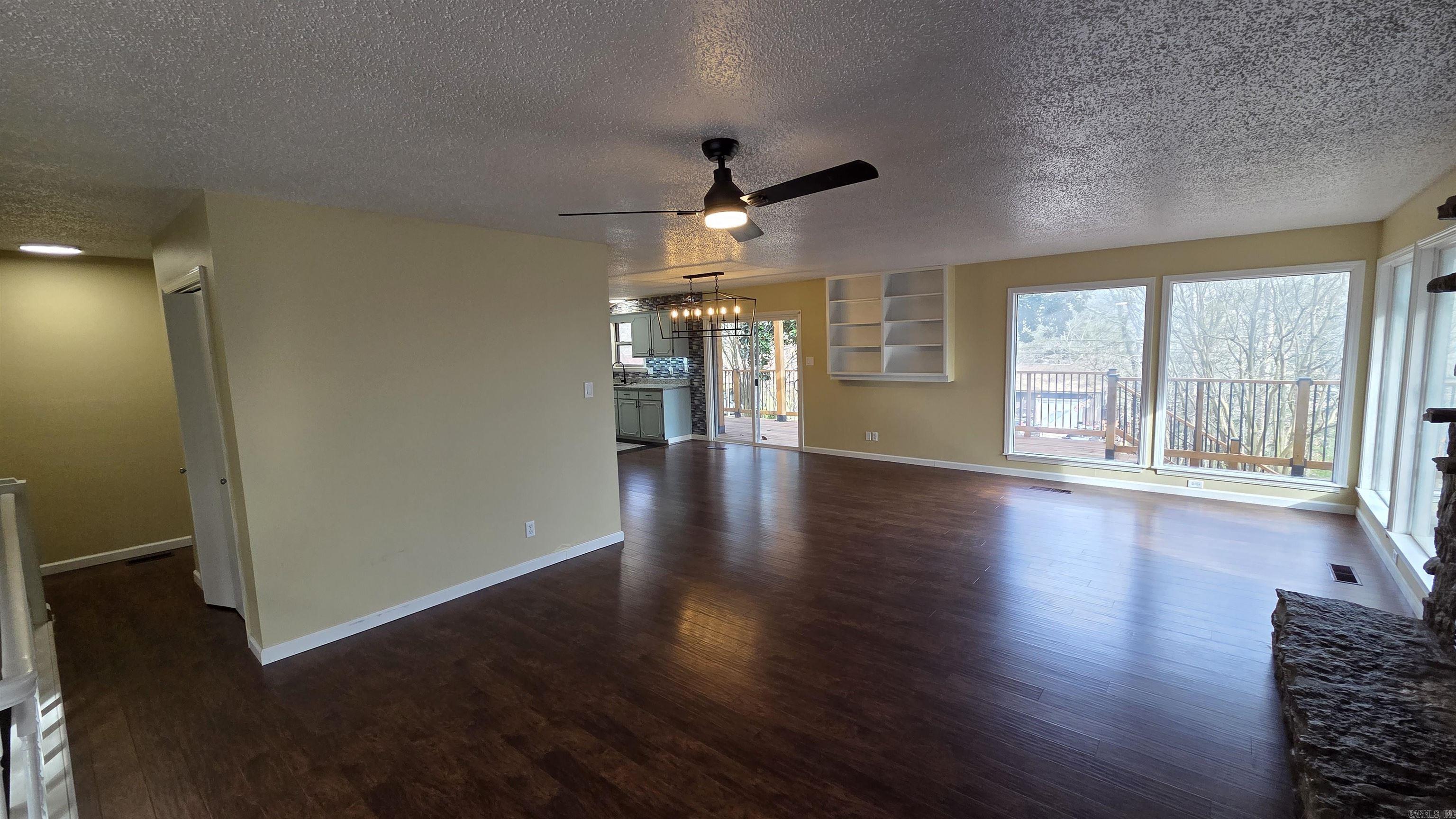 CHELSEA GLADES - Residential