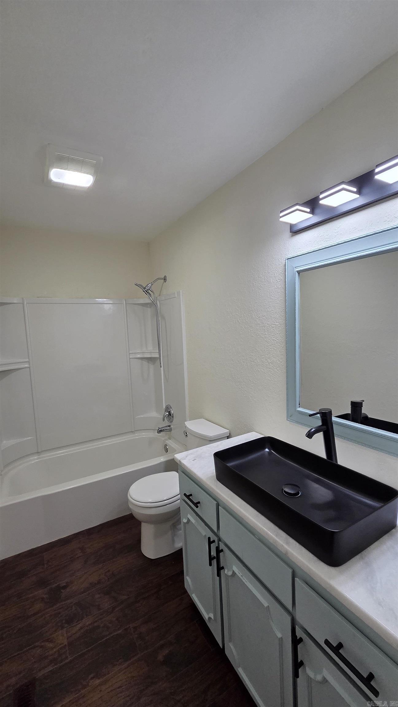 CHELSEA GLADES - Residential