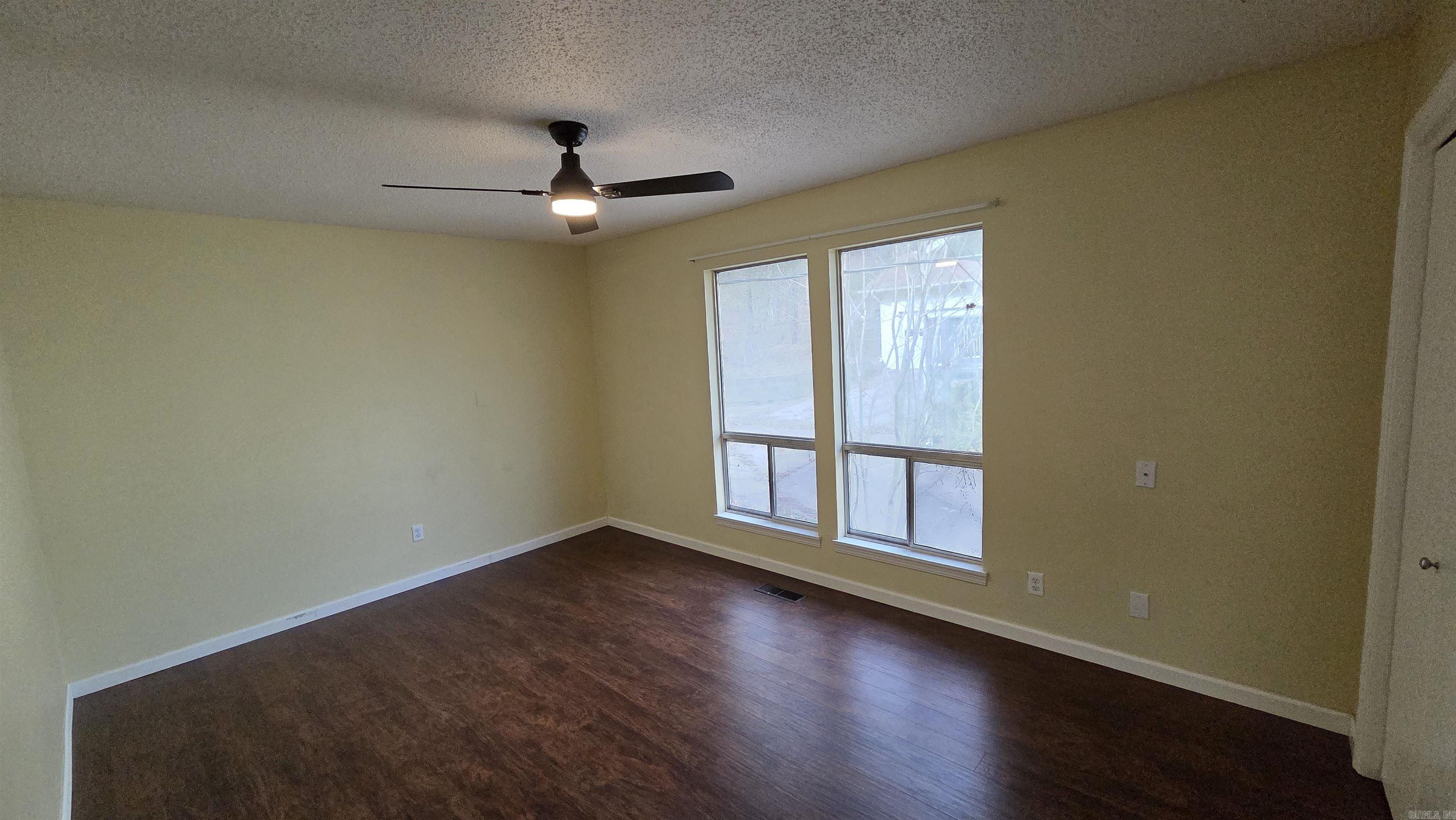 CHELSEA GLADES - Residential