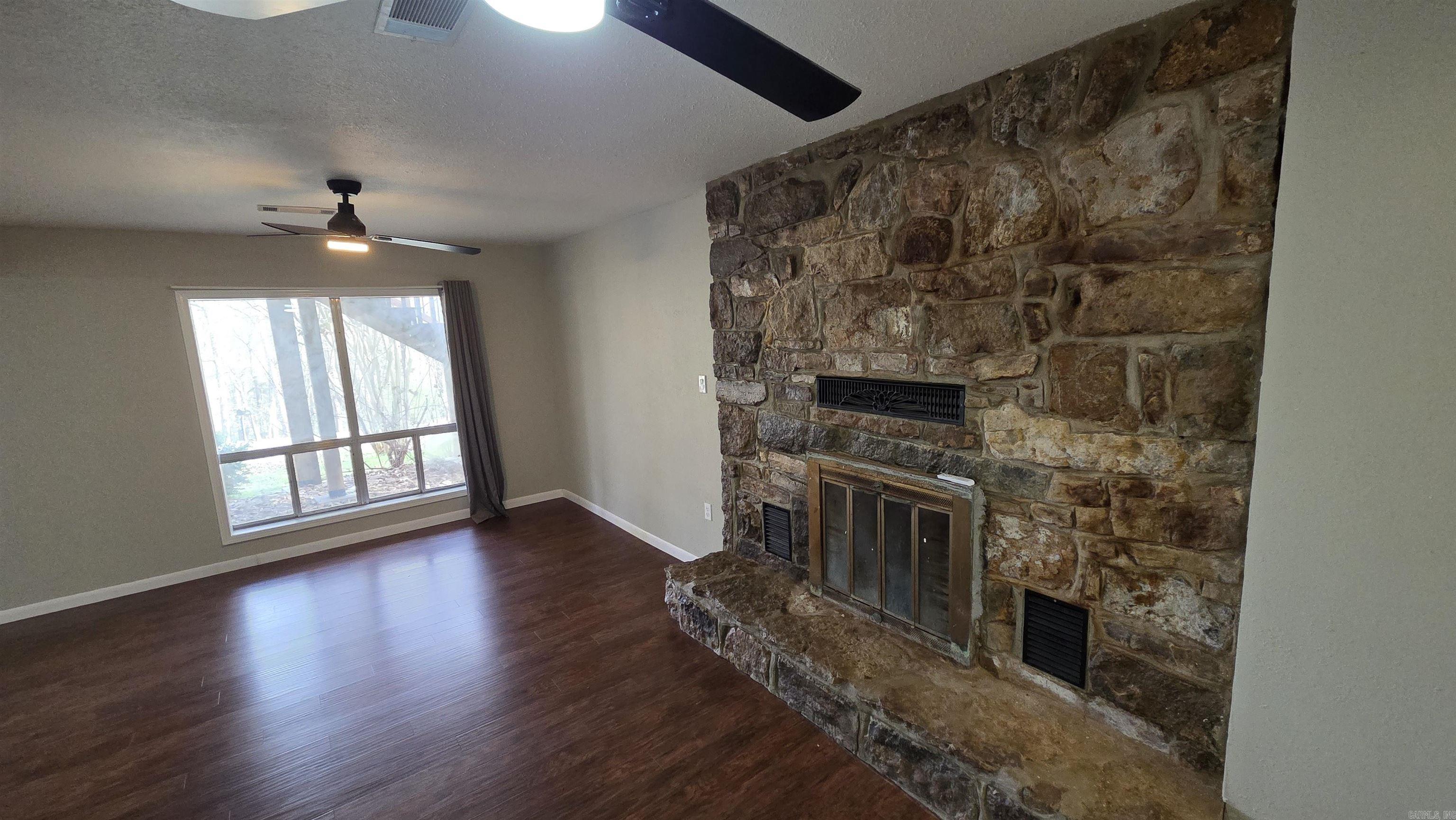 CHELSEA GLADES - Residential