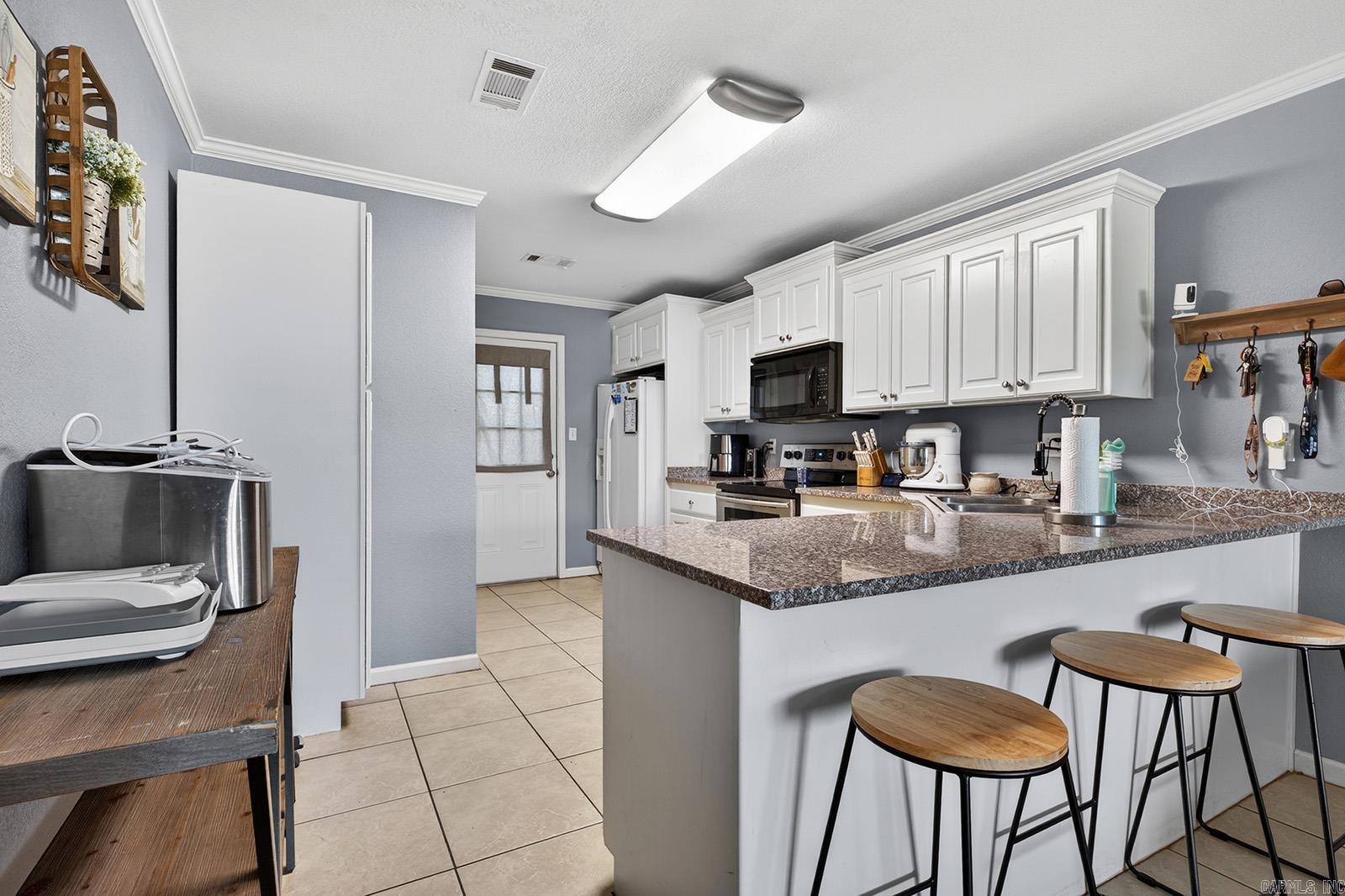 STONEHENGE PLACE - Residential