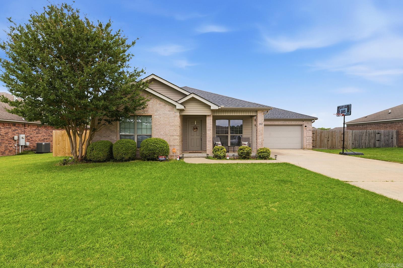 STONEHENGE PLACE - Residential
