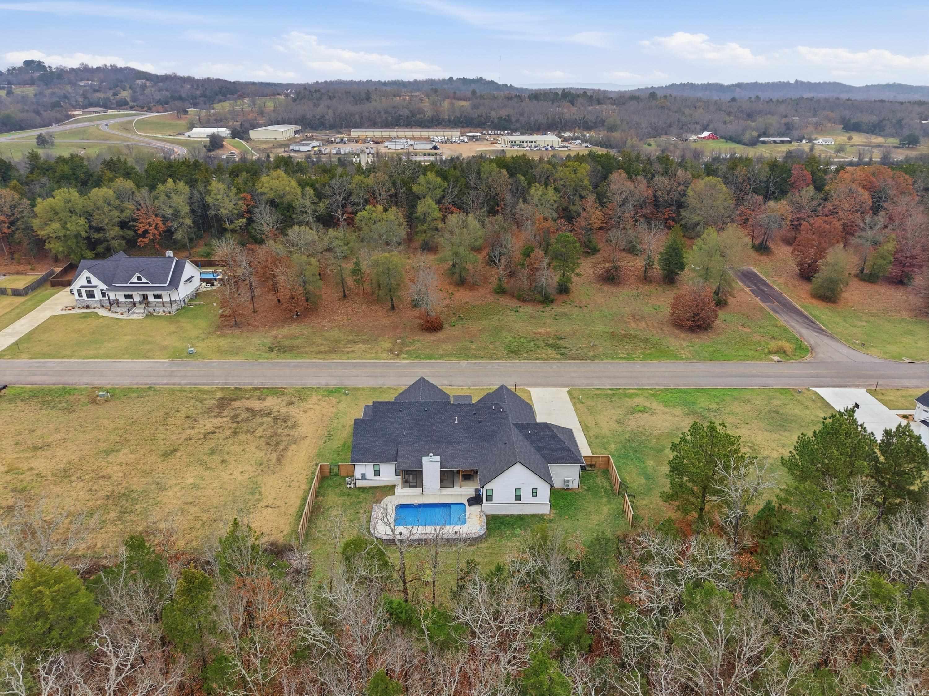 HIDDEN VALLEY - Residential