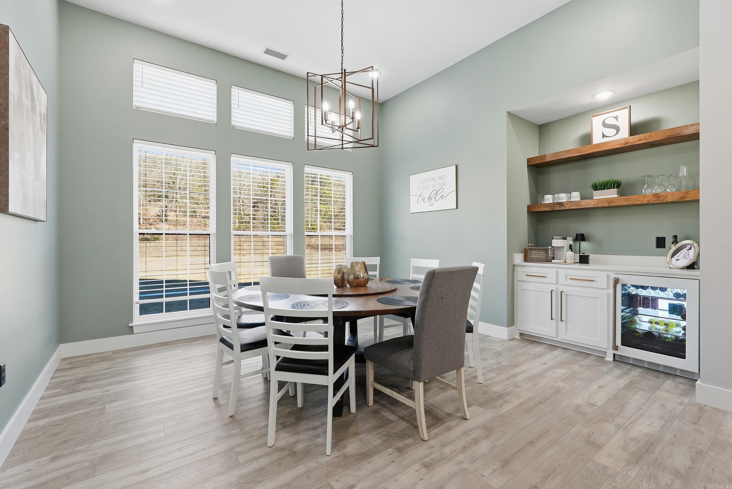 HIDDEN VALLEY - Residential