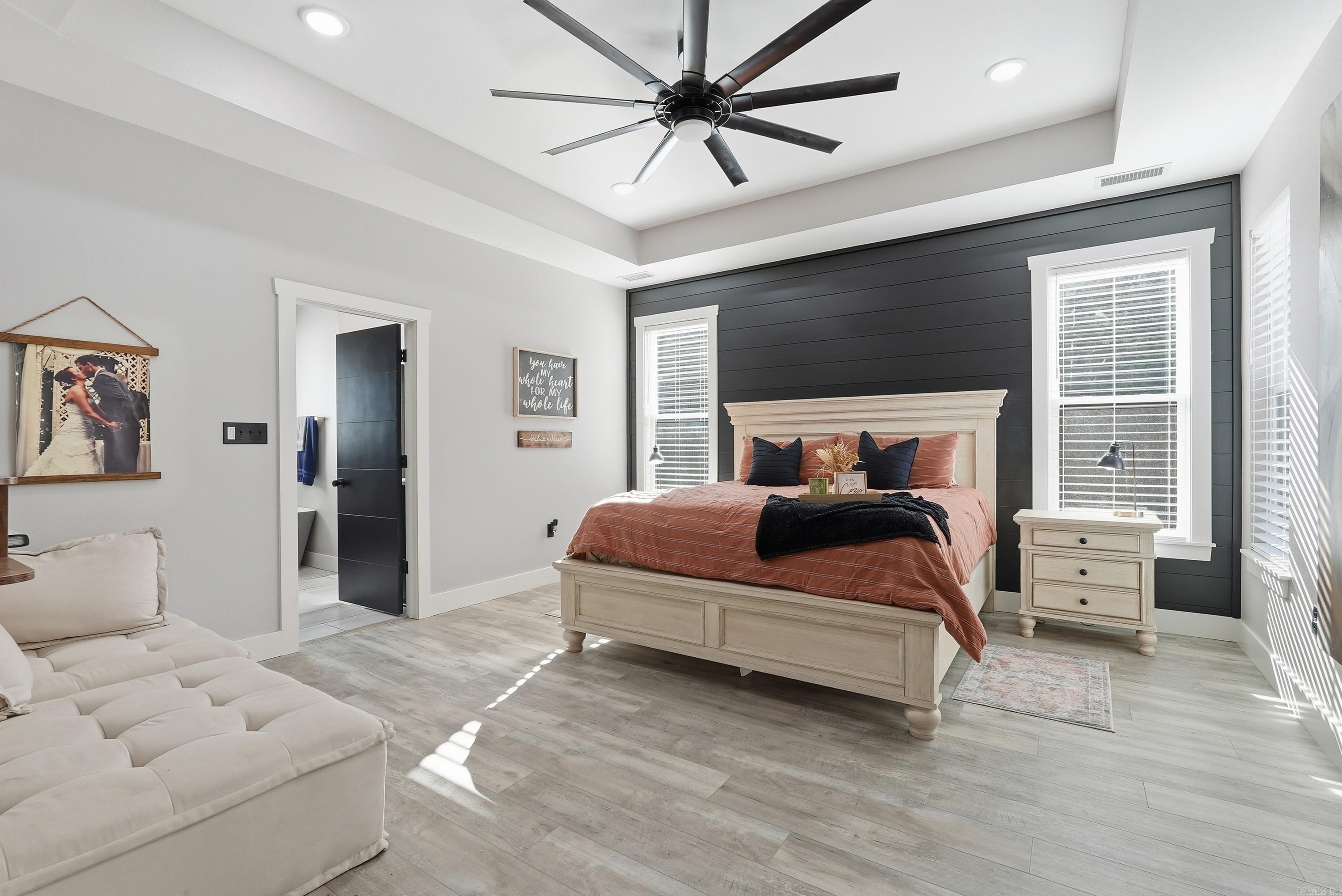 HIDDEN VALLEY - Residential