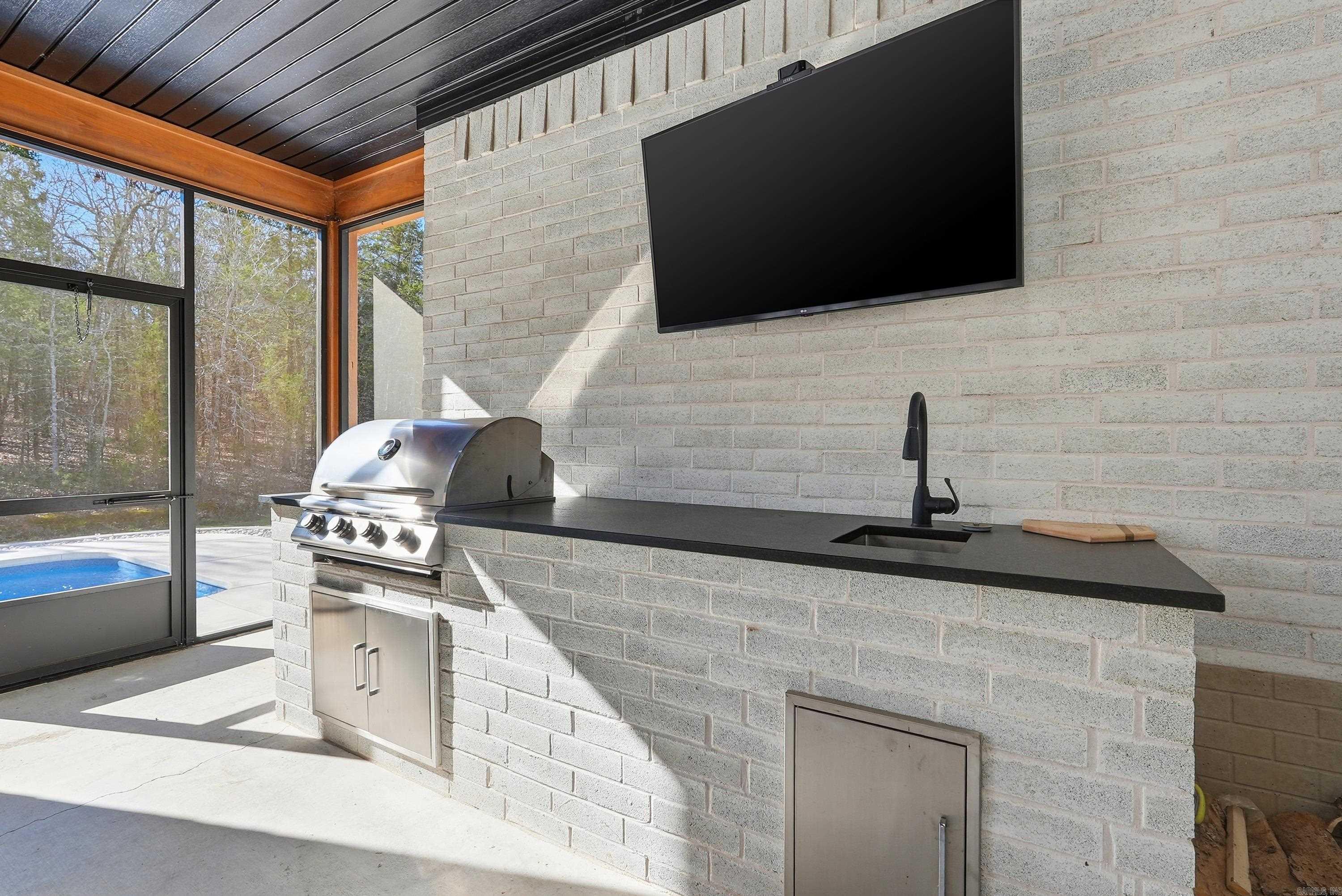 HIDDEN VALLEY - Residential