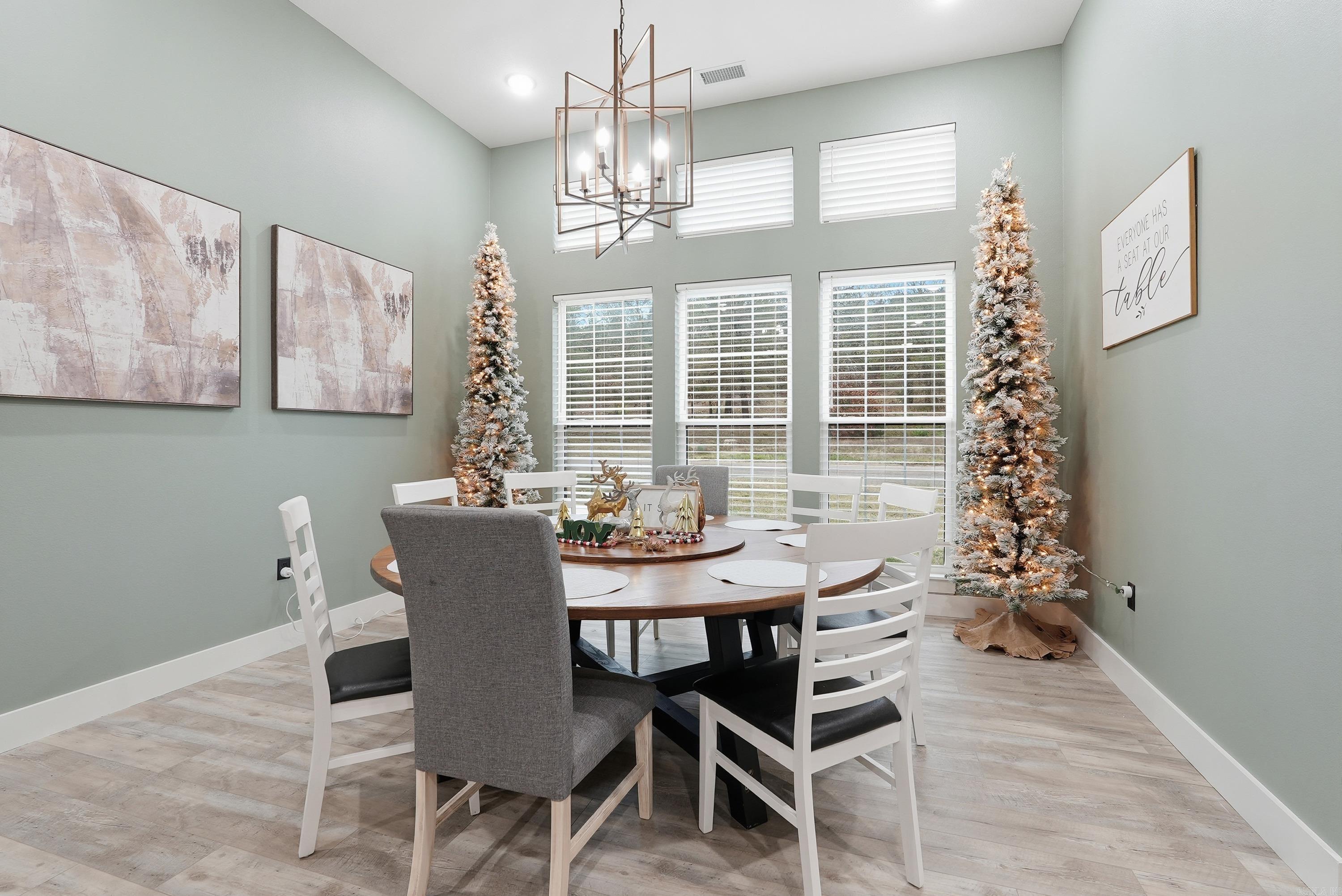 HIDDEN VALLEY - Residential