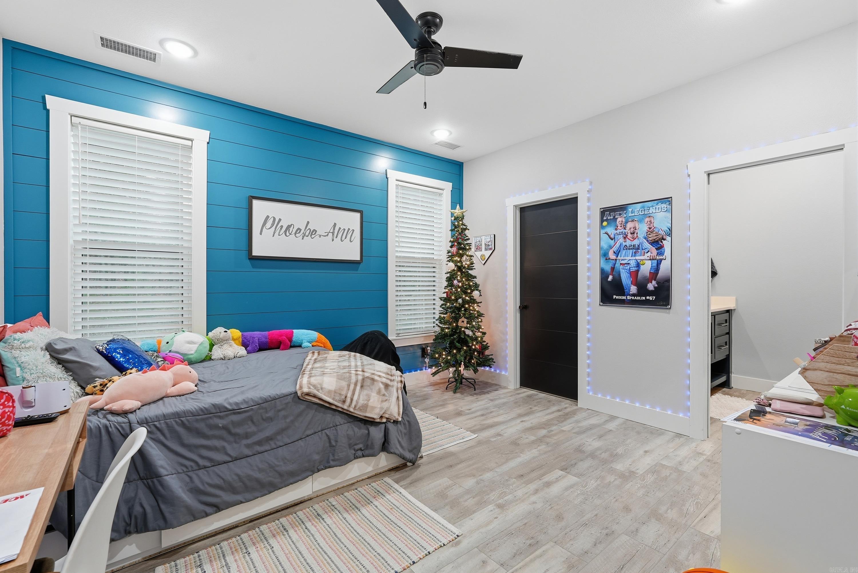 HIDDEN VALLEY - Residential