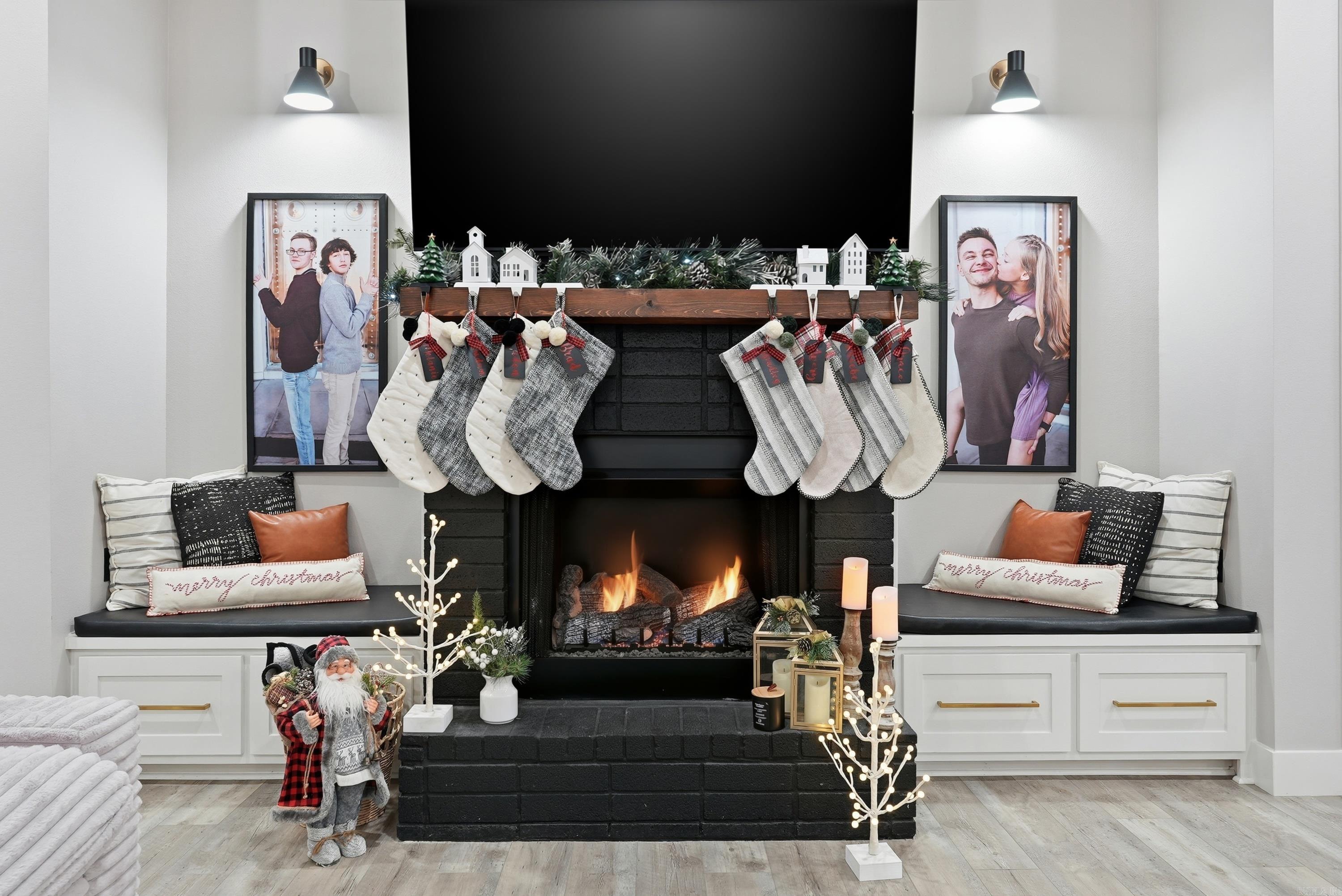 HIDDEN VALLEY - Residential