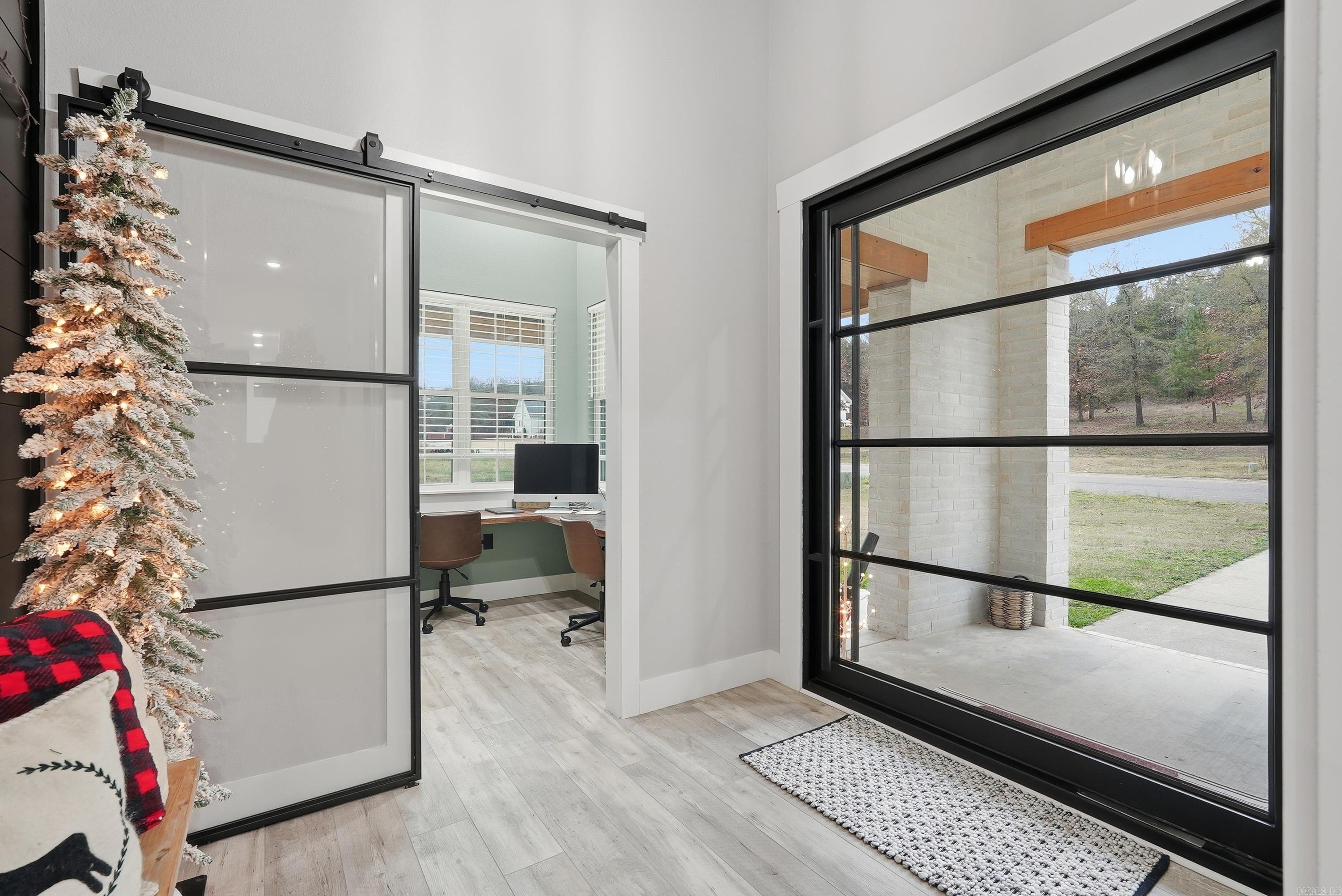 HIDDEN VALLEY - Residential