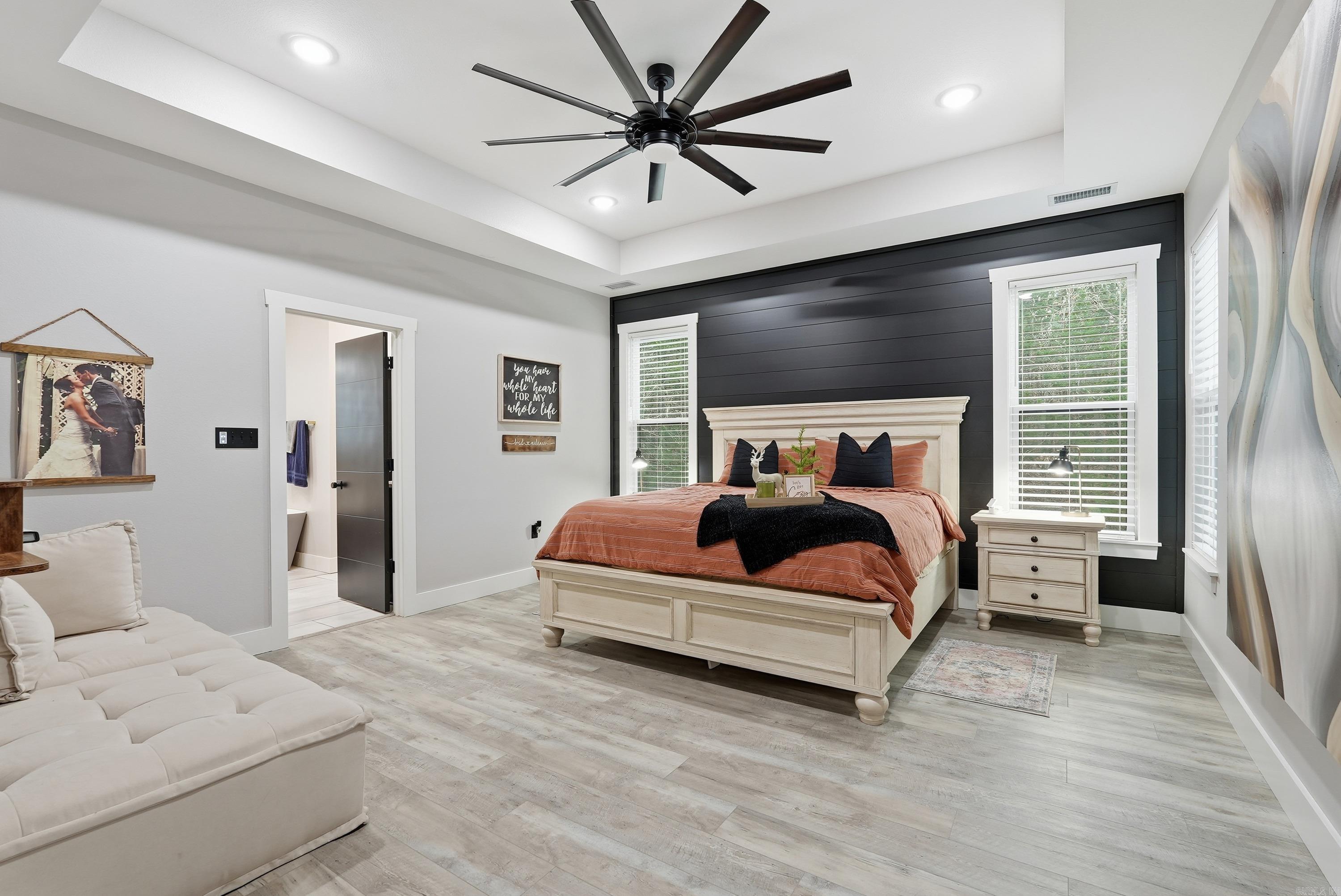 HIDDEN VALLEY - Residential