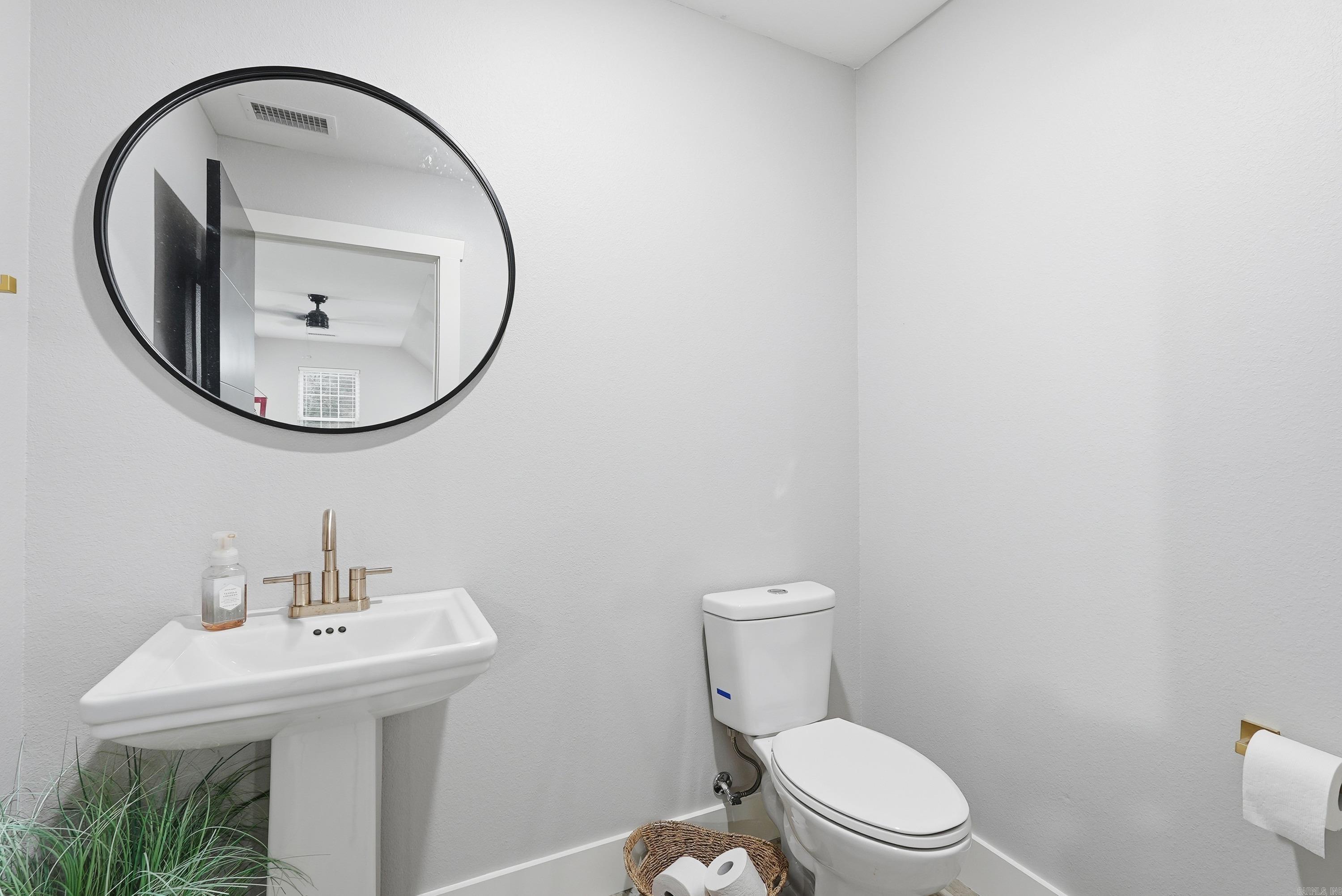 HIDDEN VALLEY - Residential