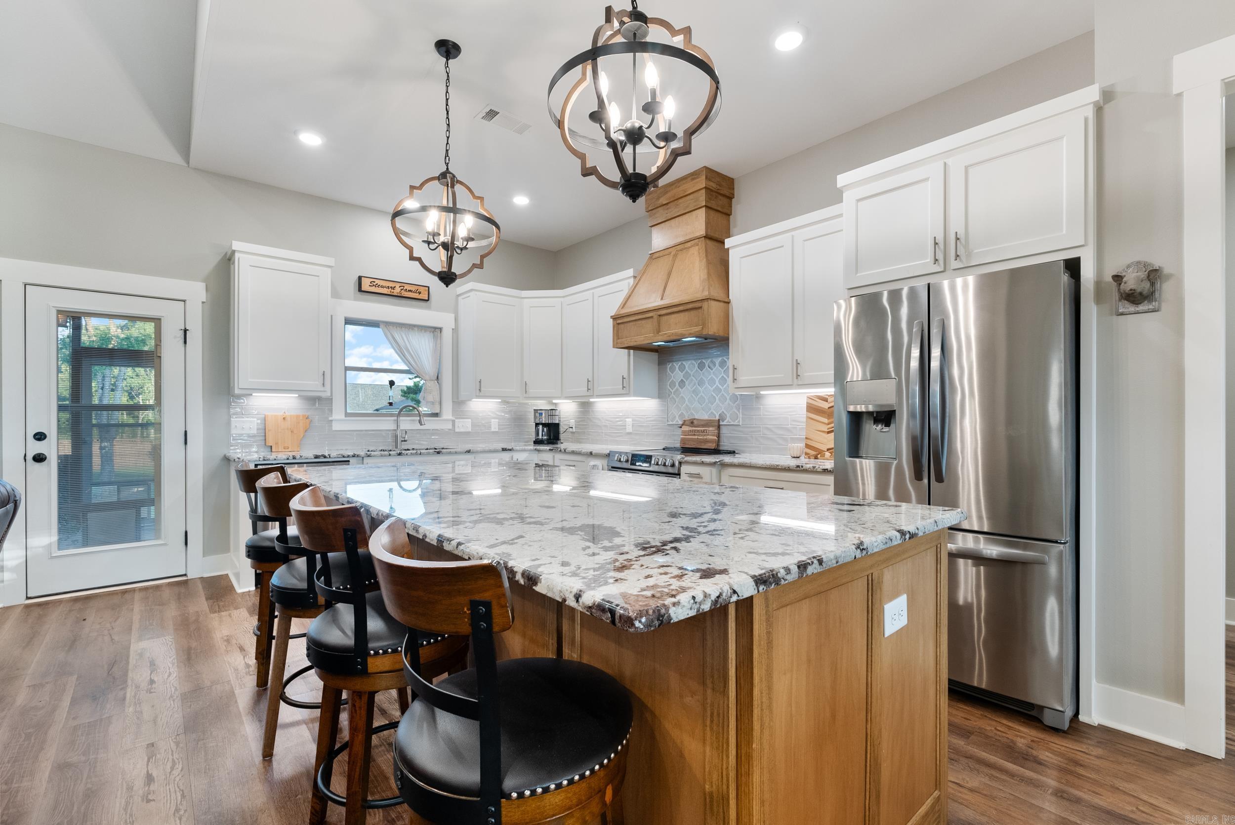 COYOTE RIDGE - Residential