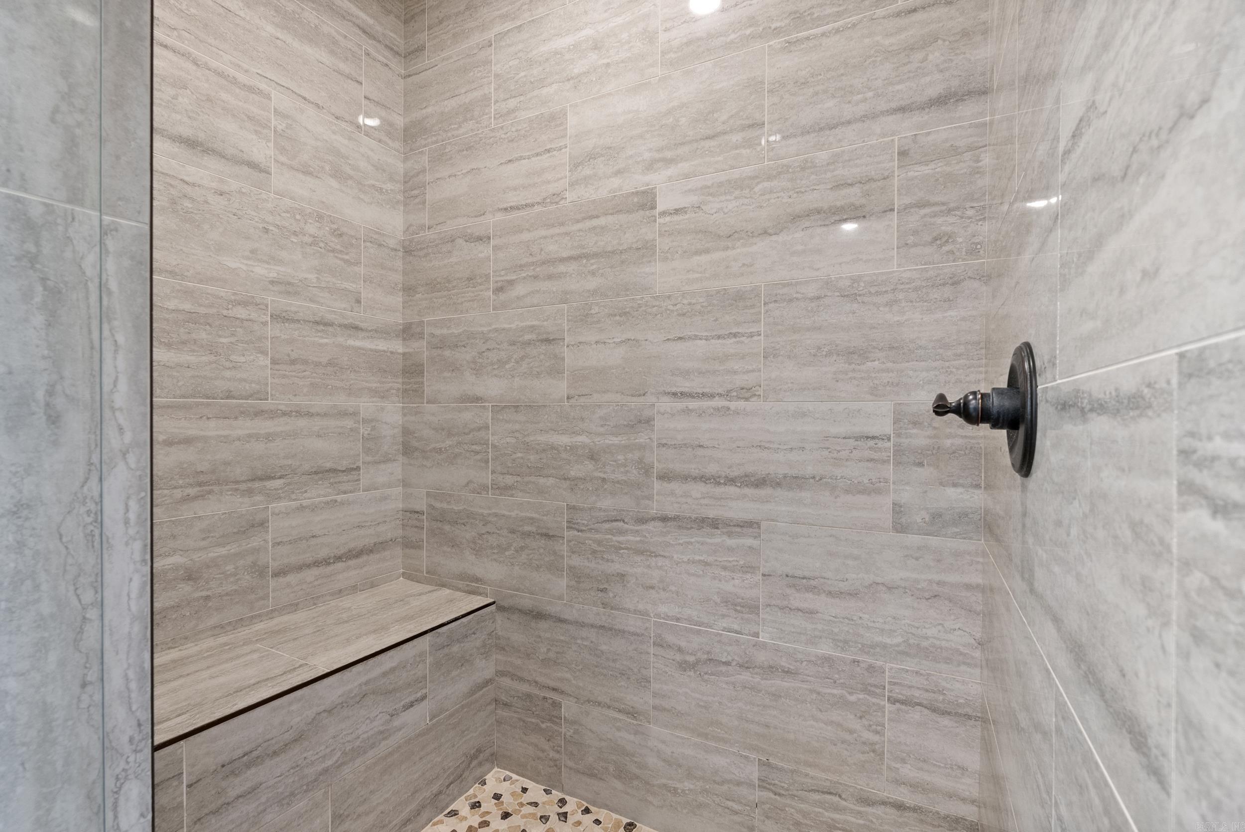 COYOTE RIDGE - Residential