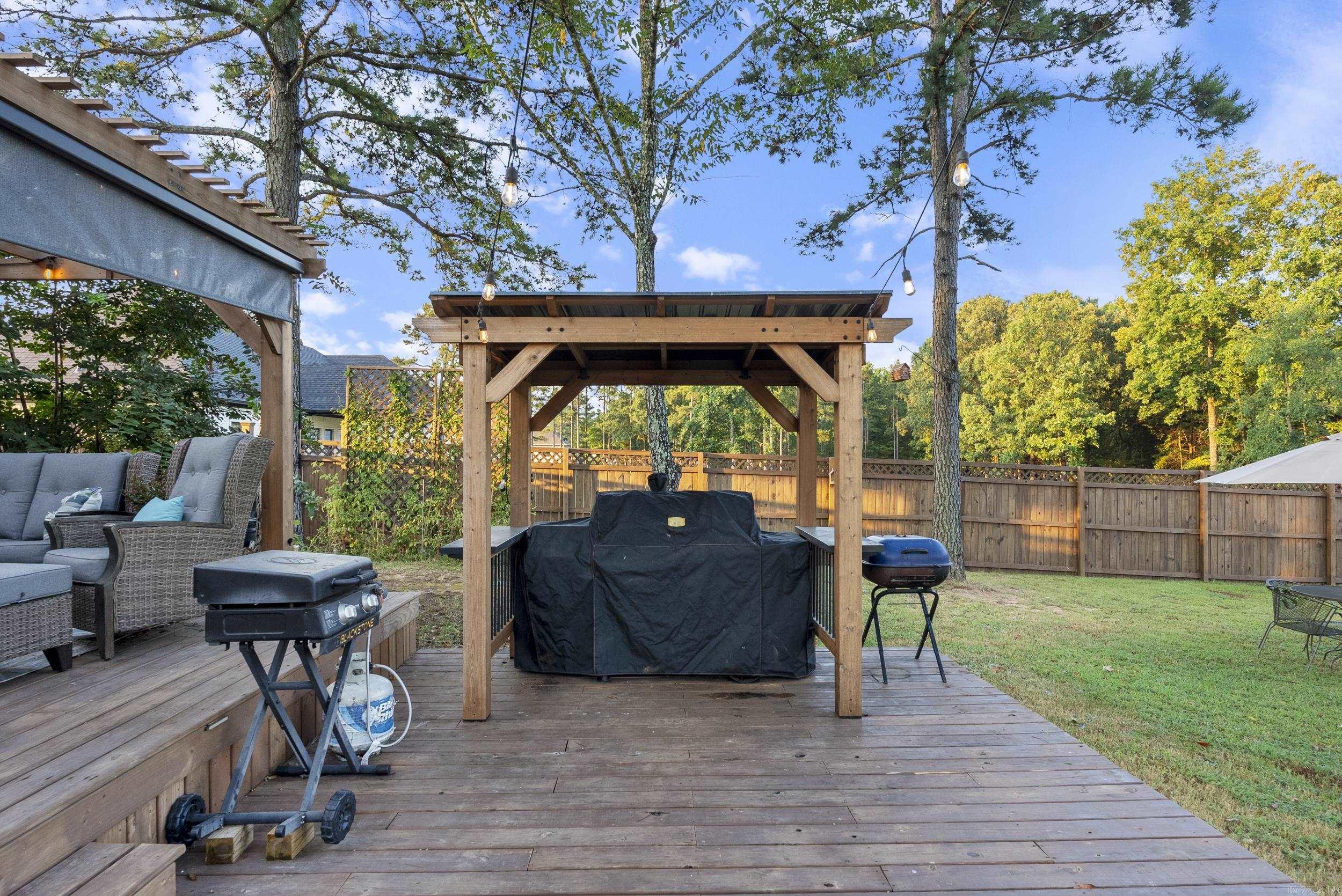 COYOTE RIDGE - Residential