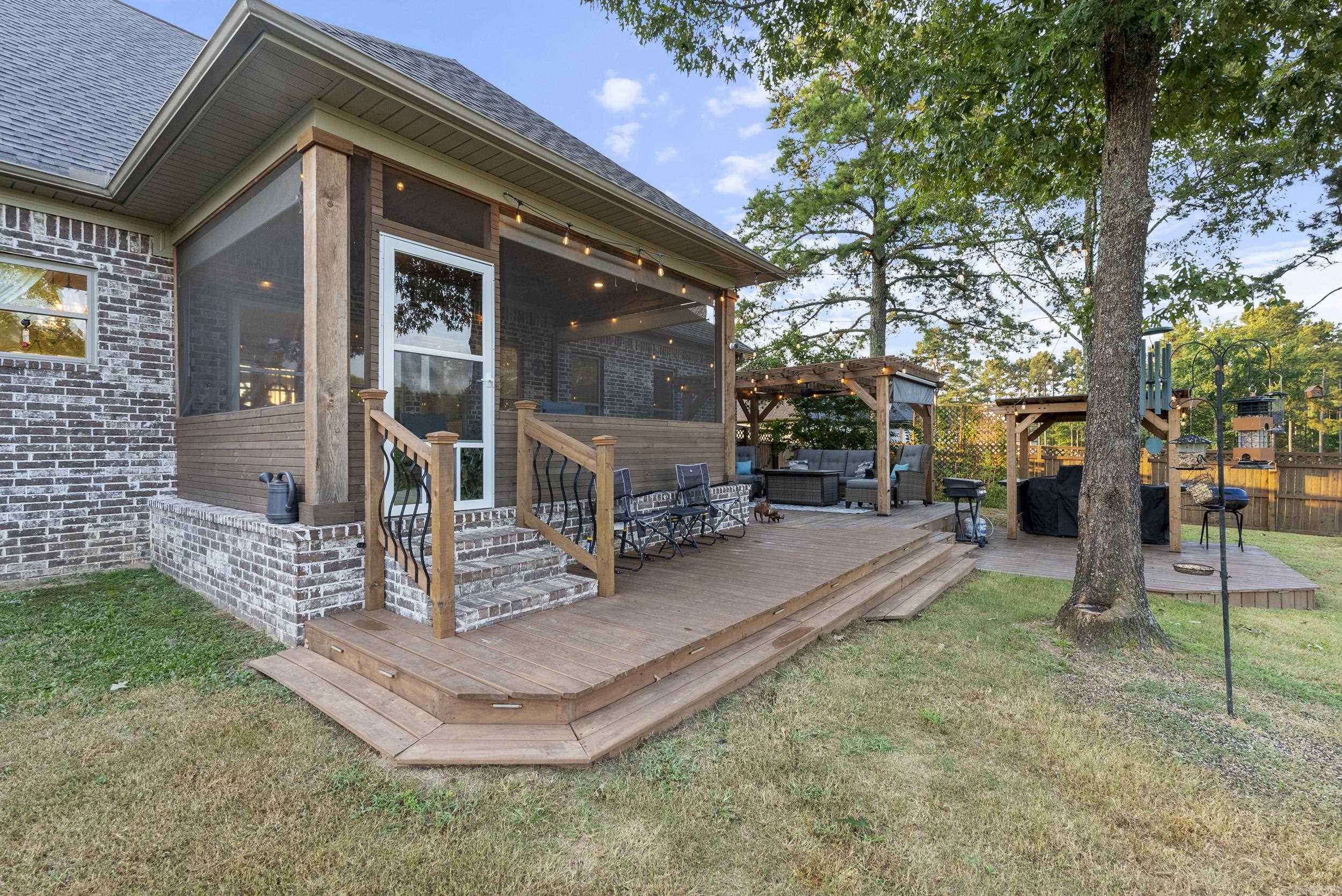 COYOTE RIDGE - Residential