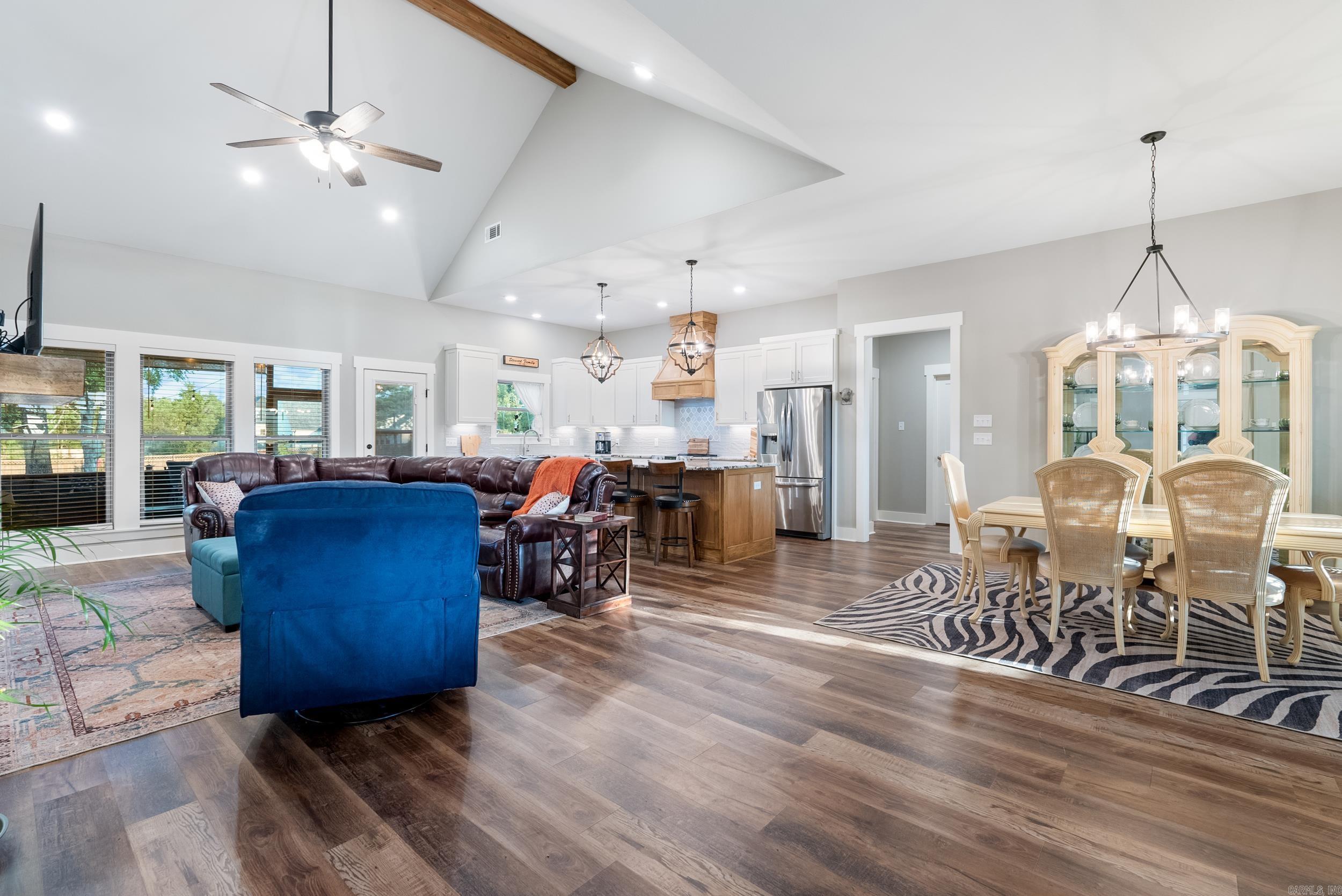 COYOTE RIDGE - Residential