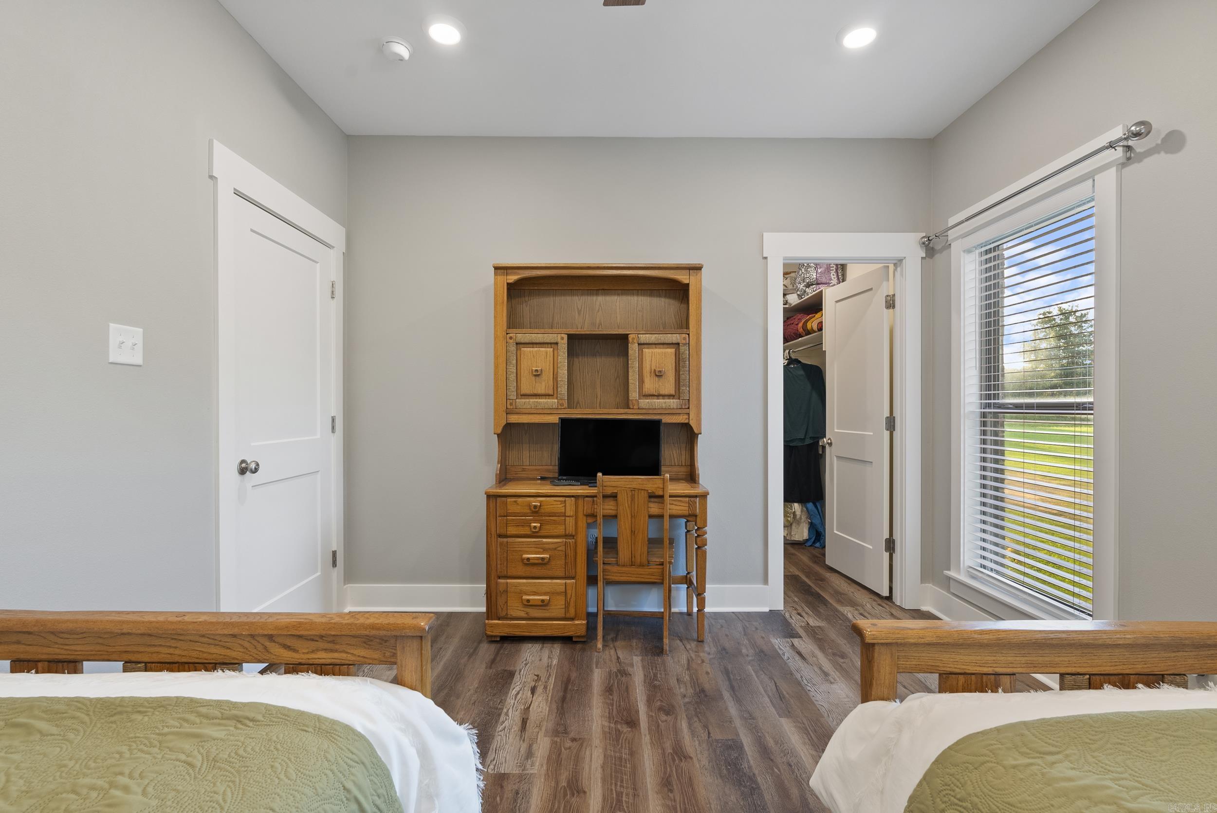 COYOTE RIDGE - Residential