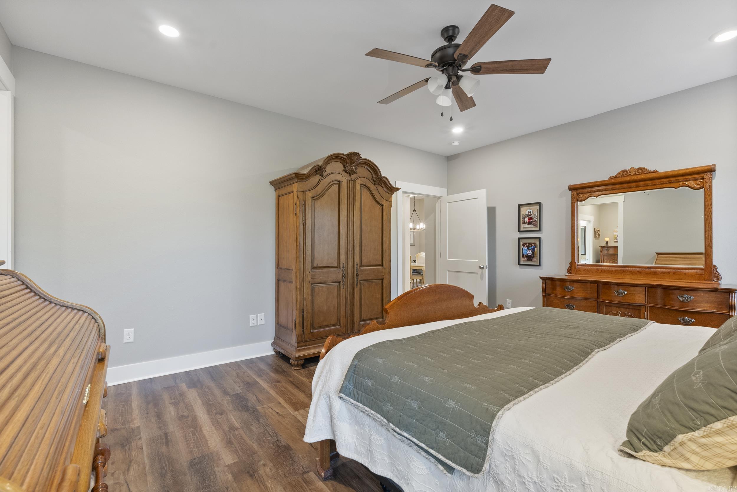 COYOTE RIDGE - Residential