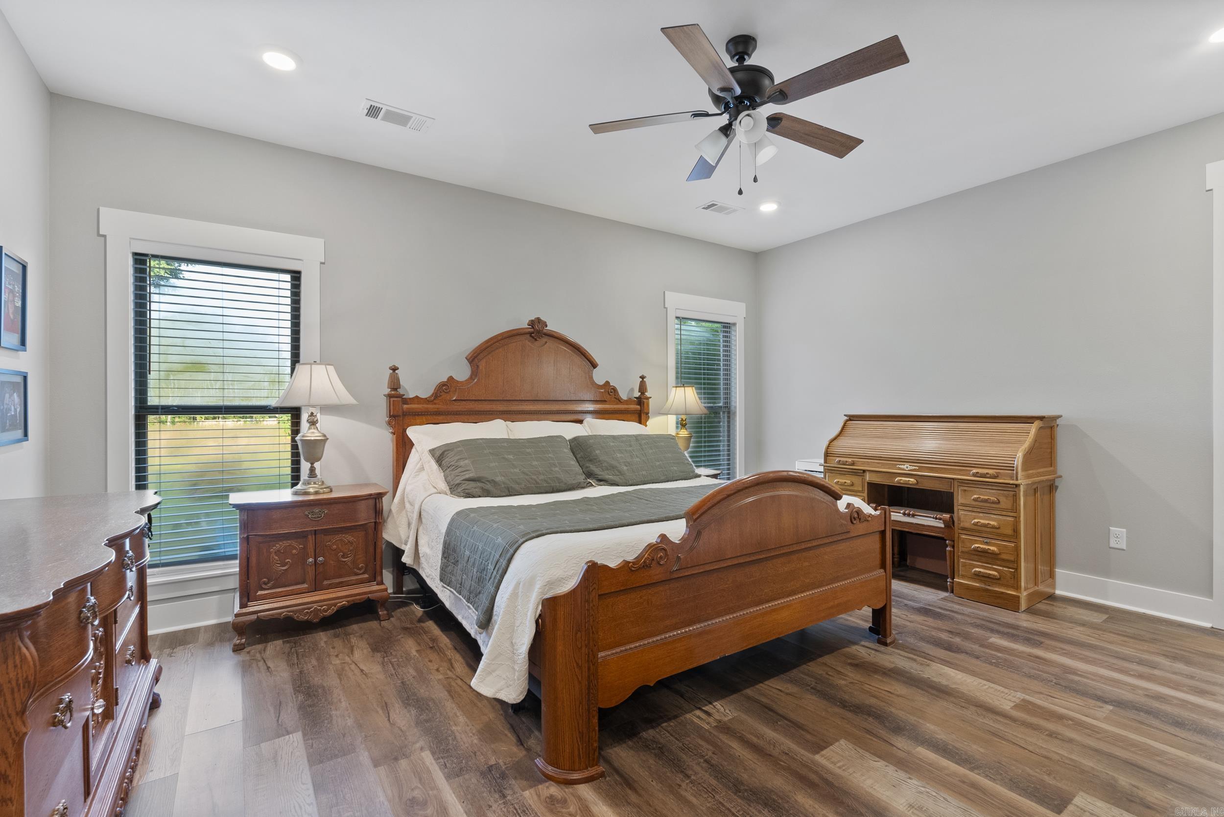 COYOTE RIDGE - Residential