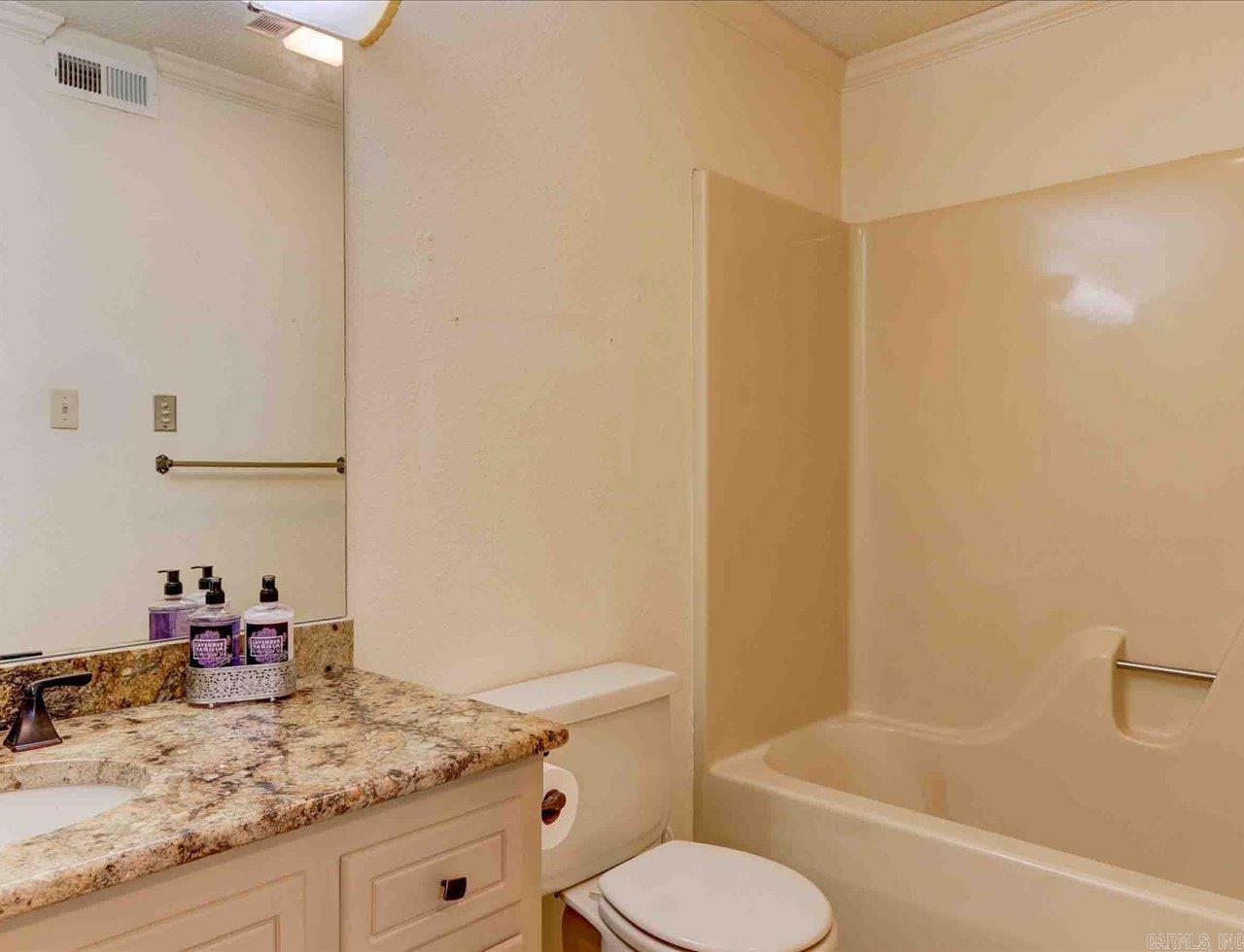 OAKLAWN VILLAGE EAST HPR - Residential