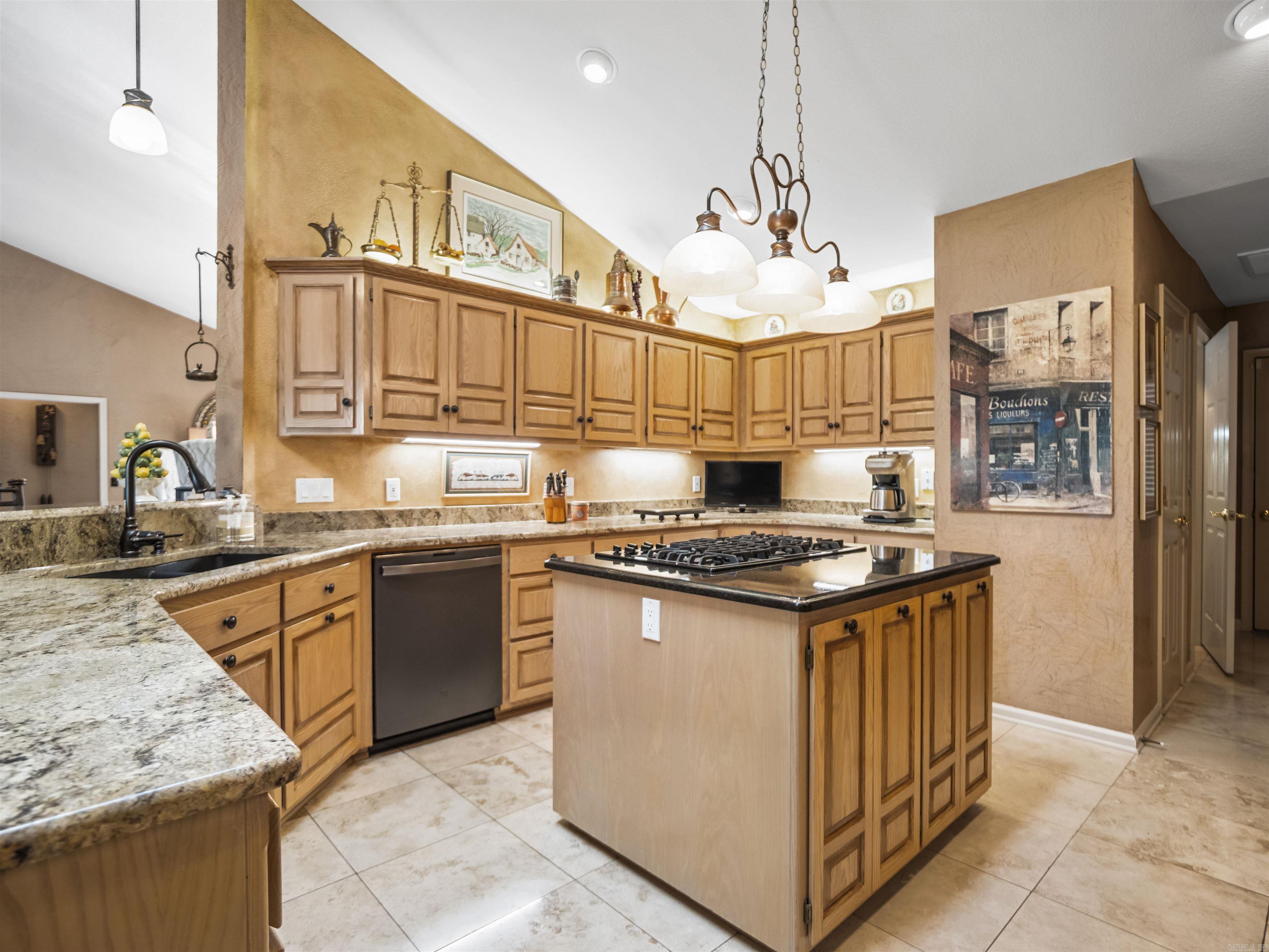 DIAMANTE VILLAS - Residential