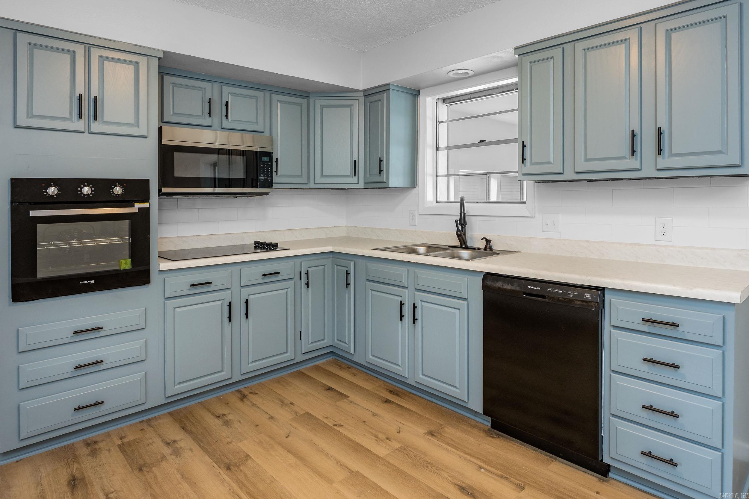 MARSHALL ROAD - Residential