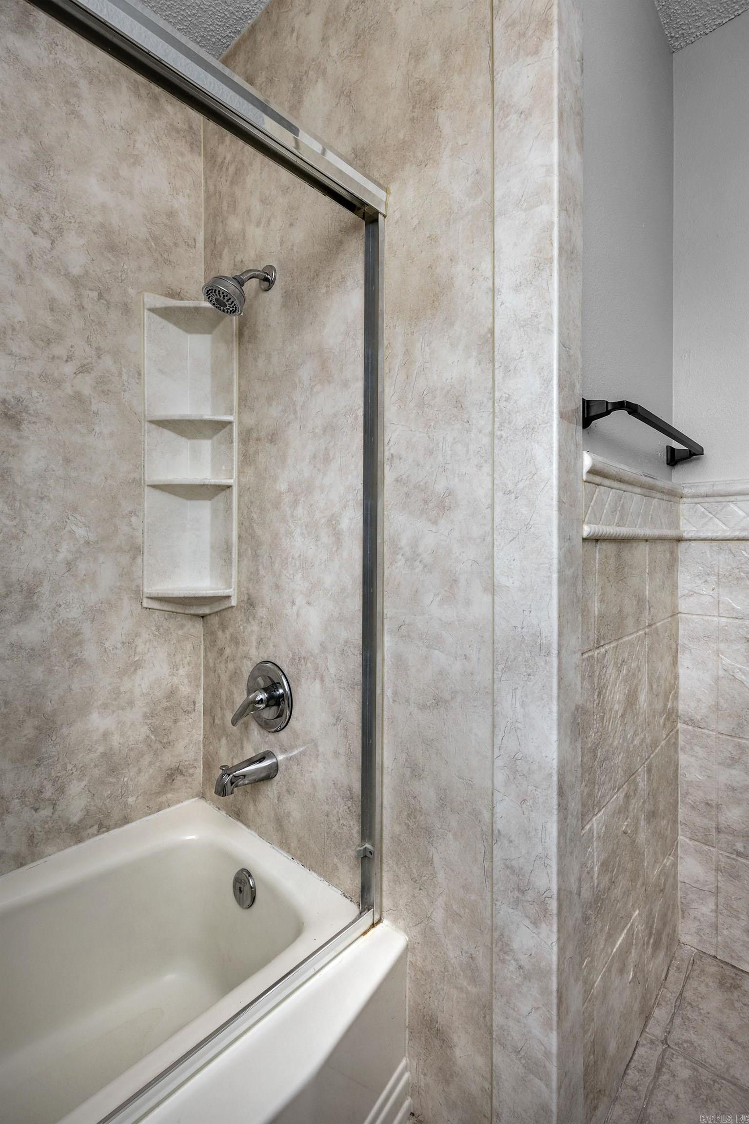 MARSHALL ROAD - Residential