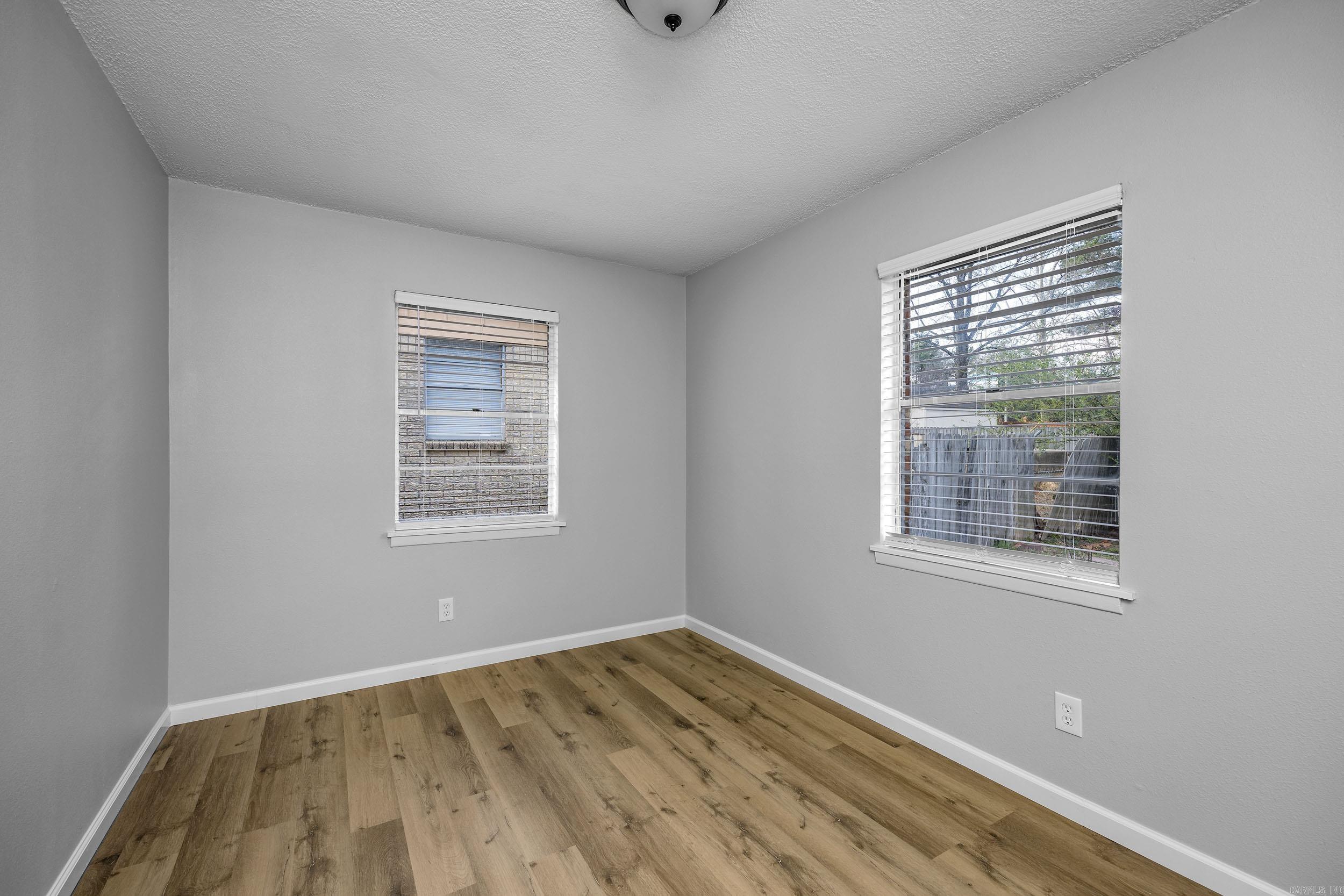 MARSHALL ROAD - Residential