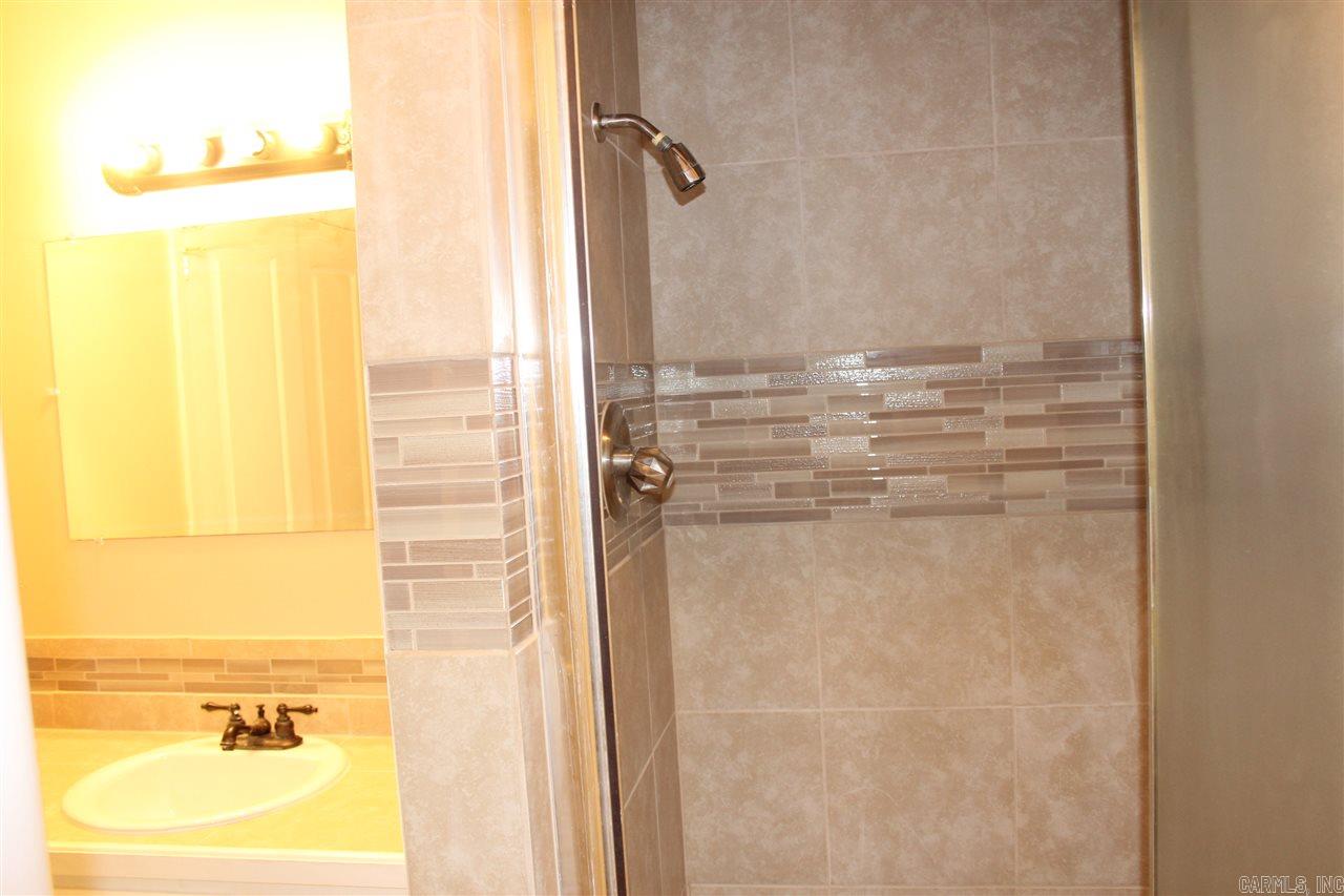 Leesel Estates - Residential Lease