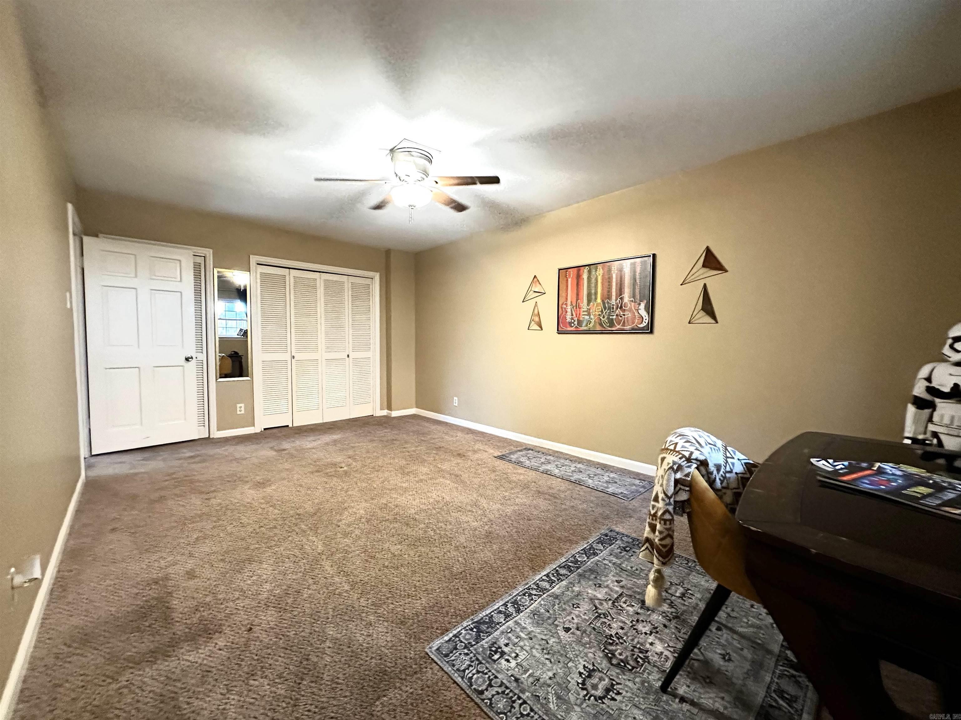 Leawood Manor 1st - Residential