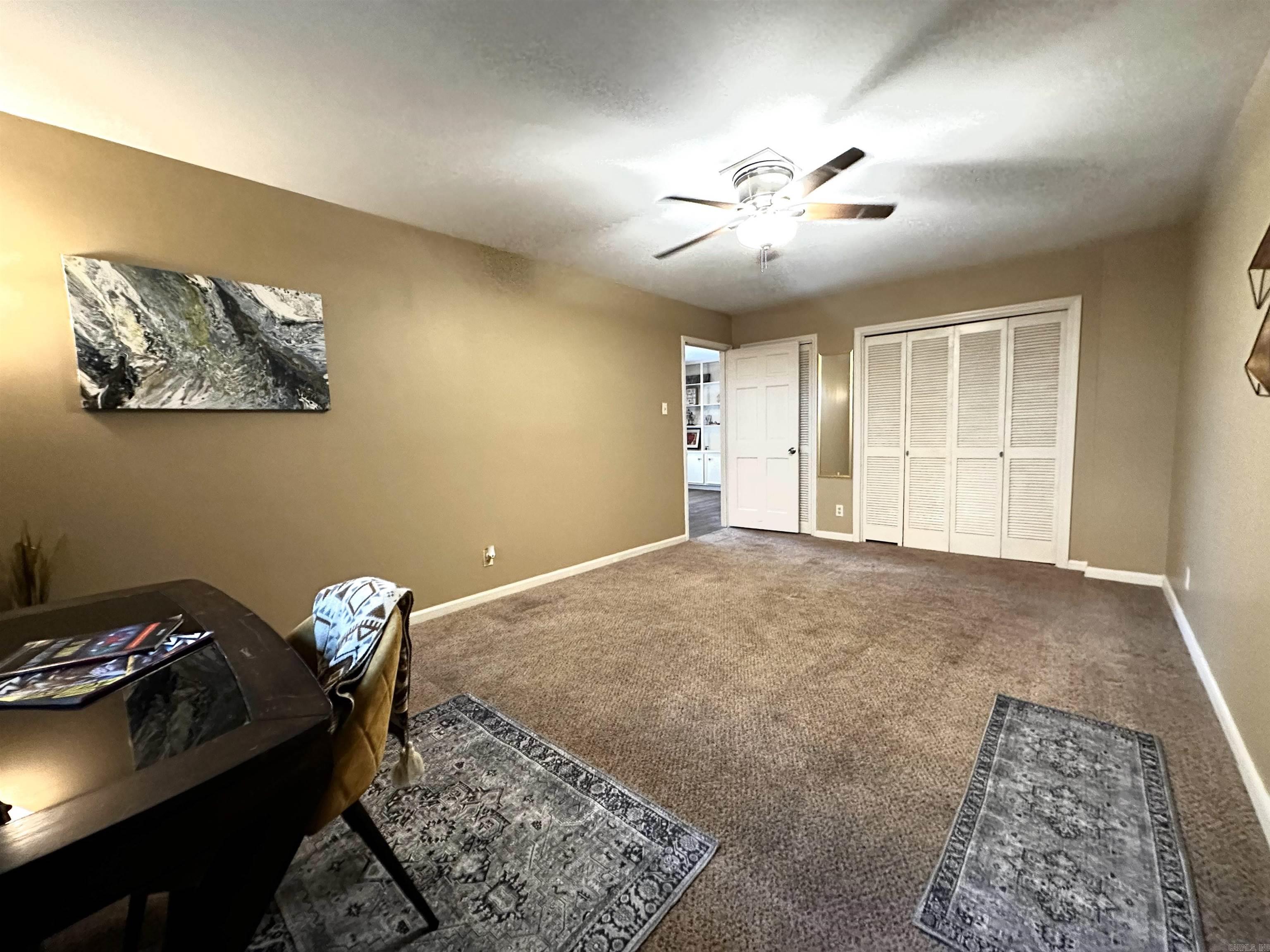 Leawood Manor 1st - Residential