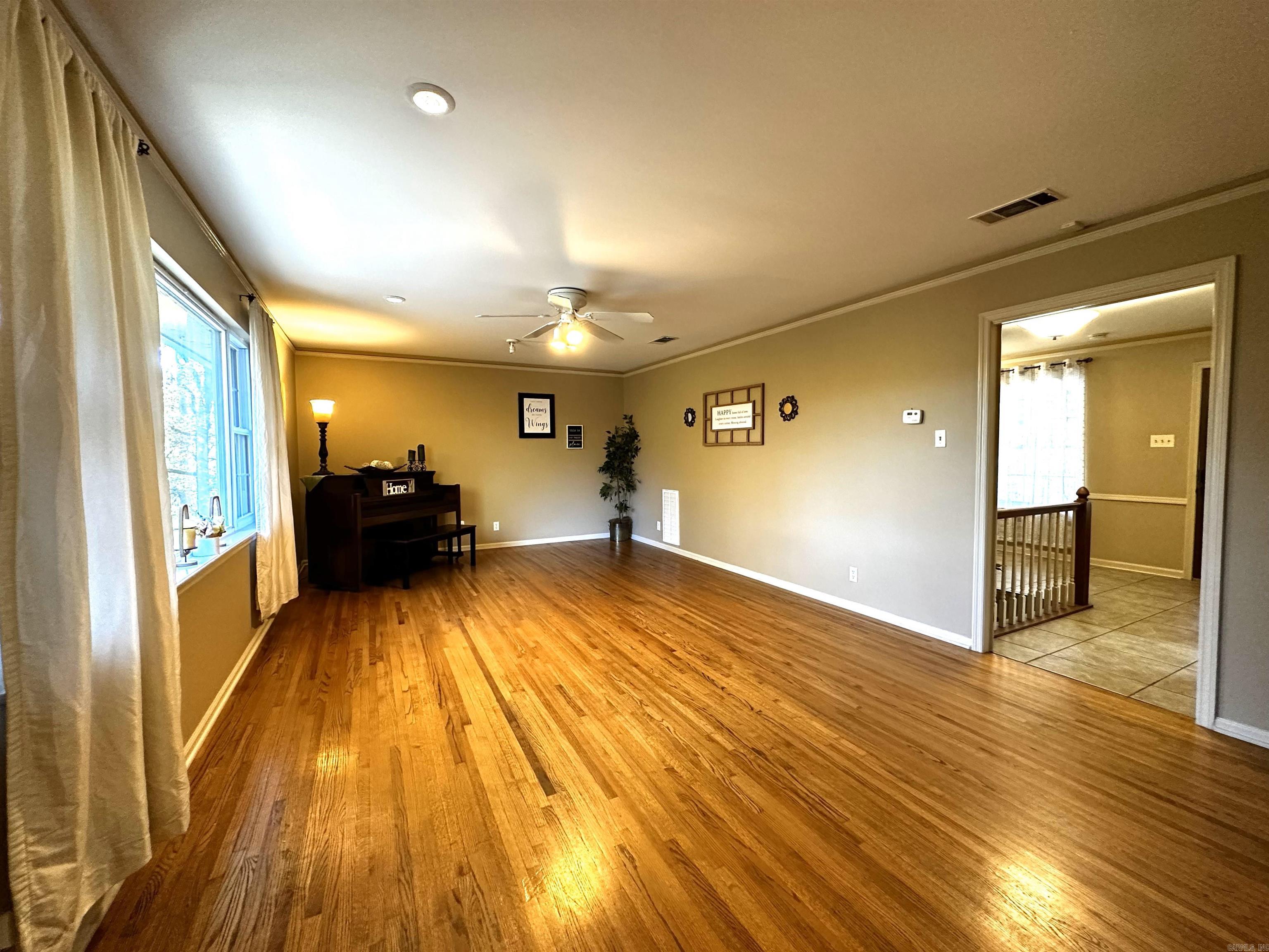 Leawood Manor 1st - Residential