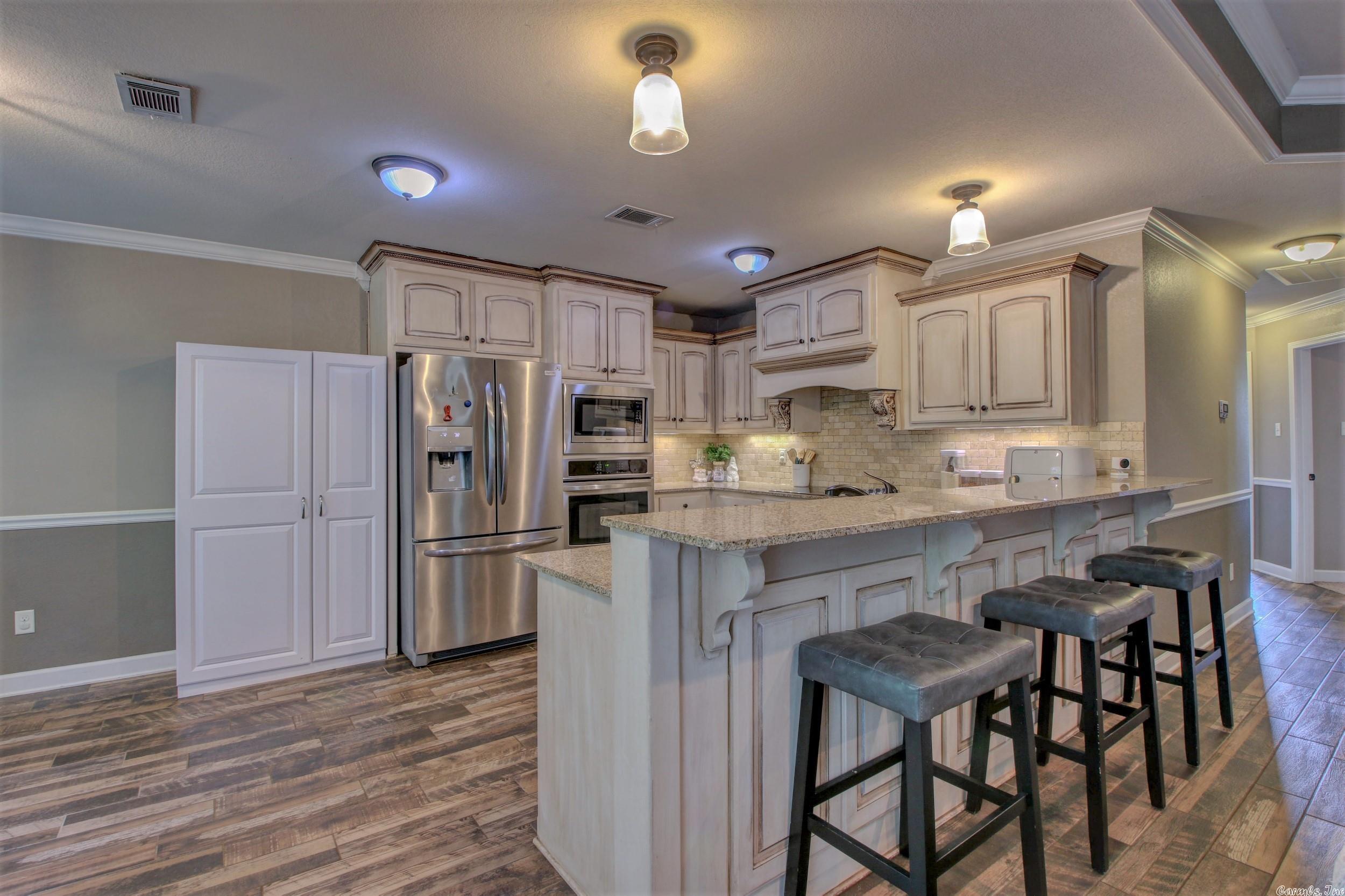 MAGNOLIA ESTATES - Residential