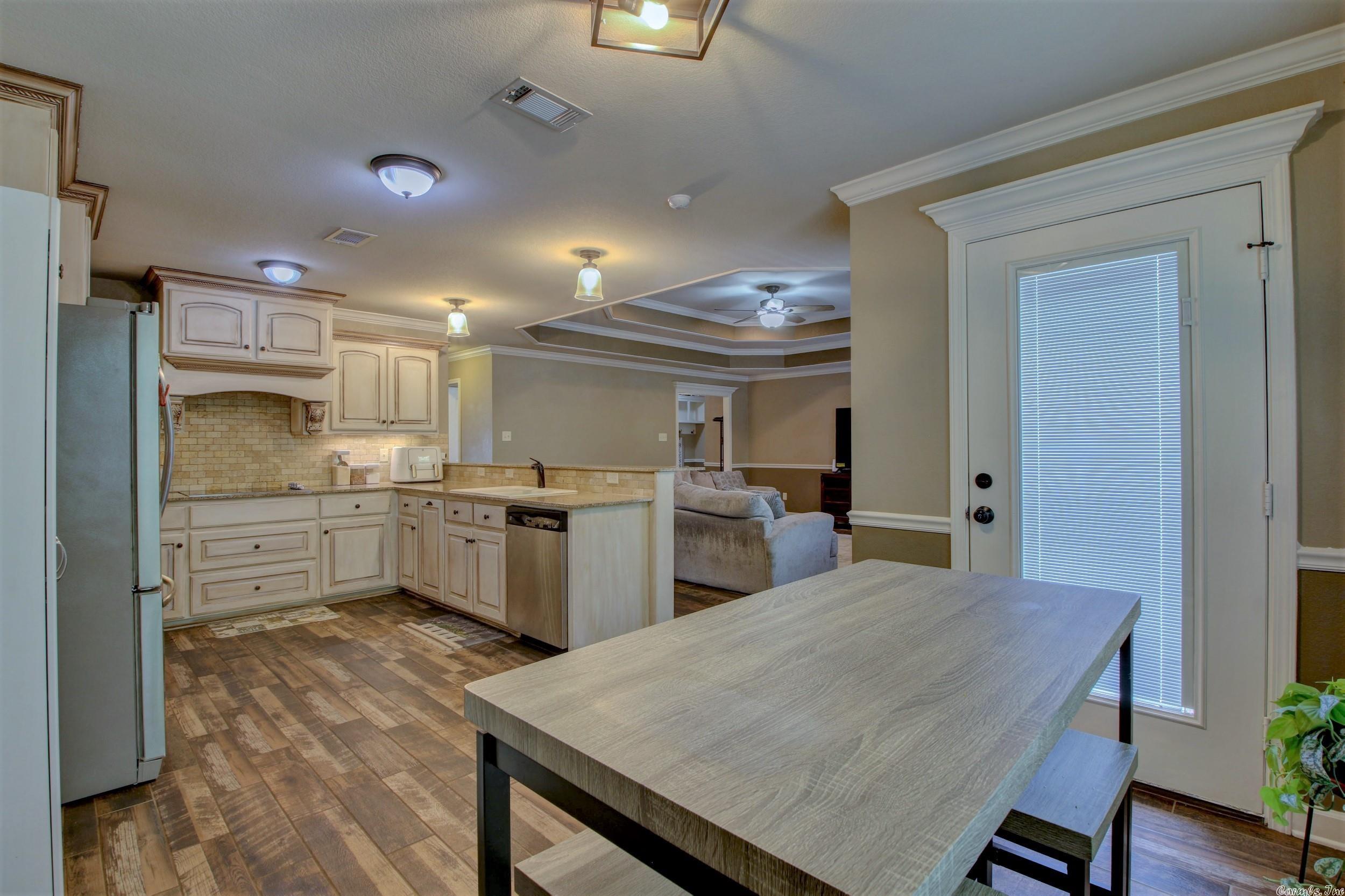 MAGNOLIA ESTATES - Residential