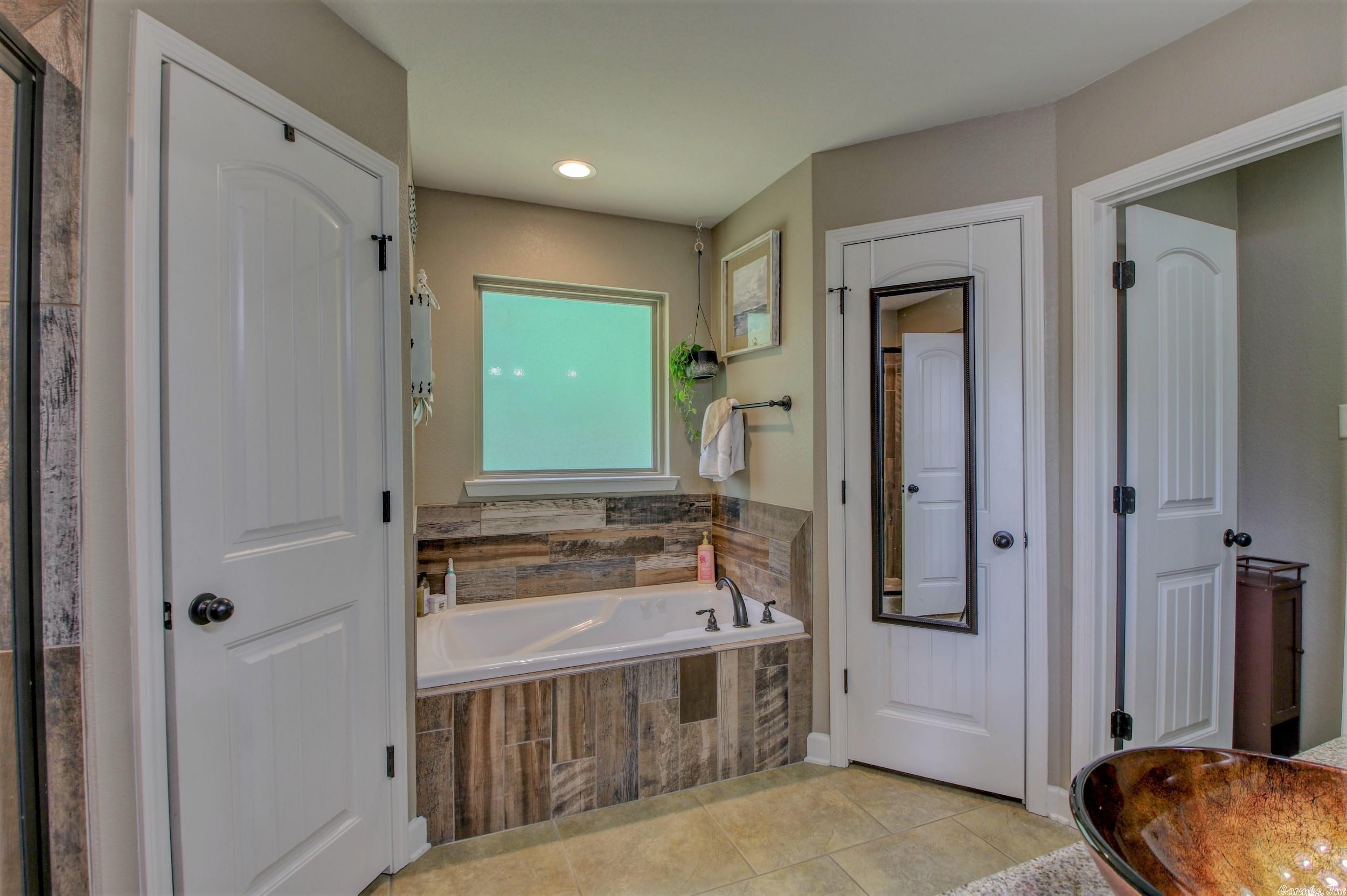 MAGNOLIA ESTATES - Residential