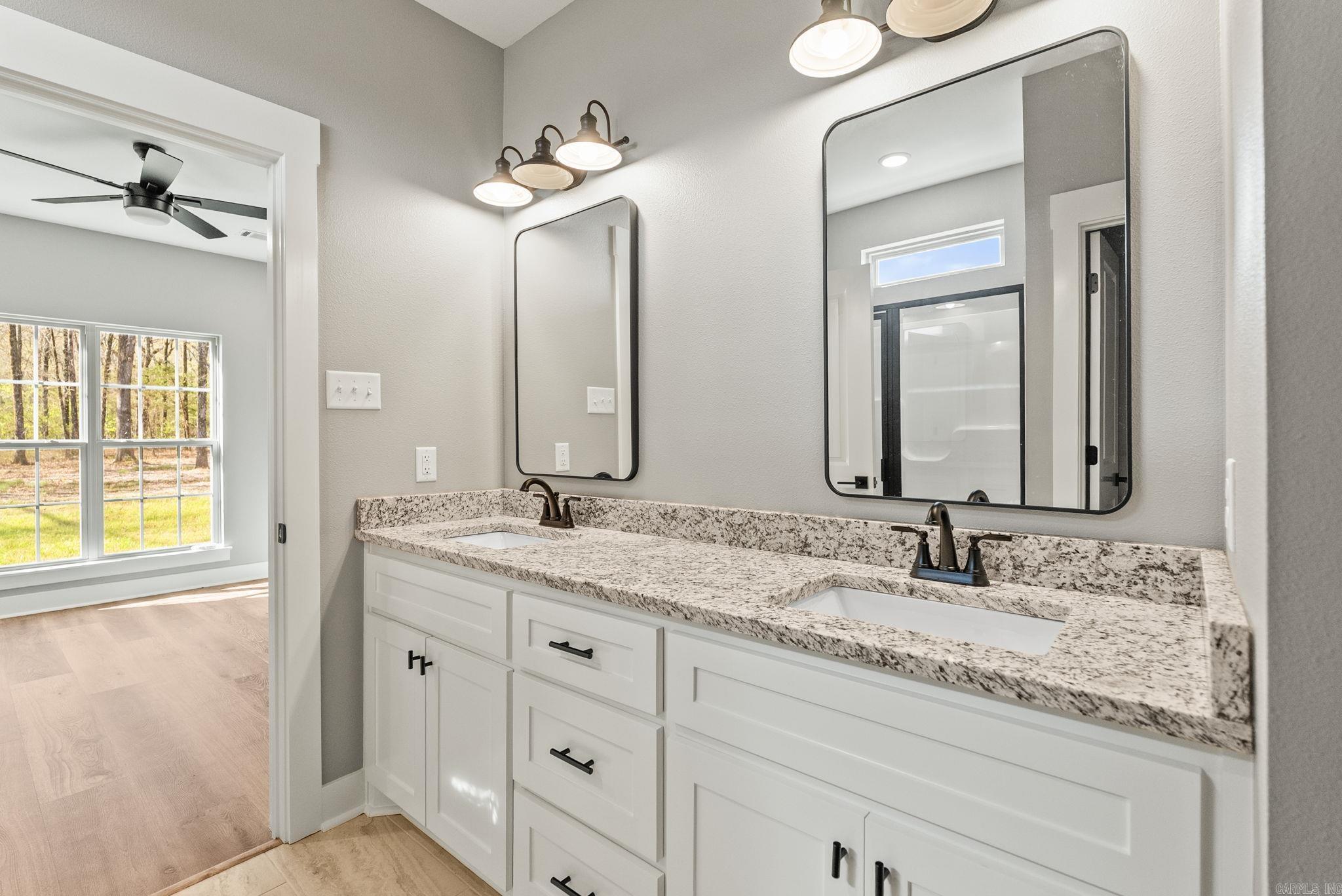 CARDINAL VALLEY - Residential