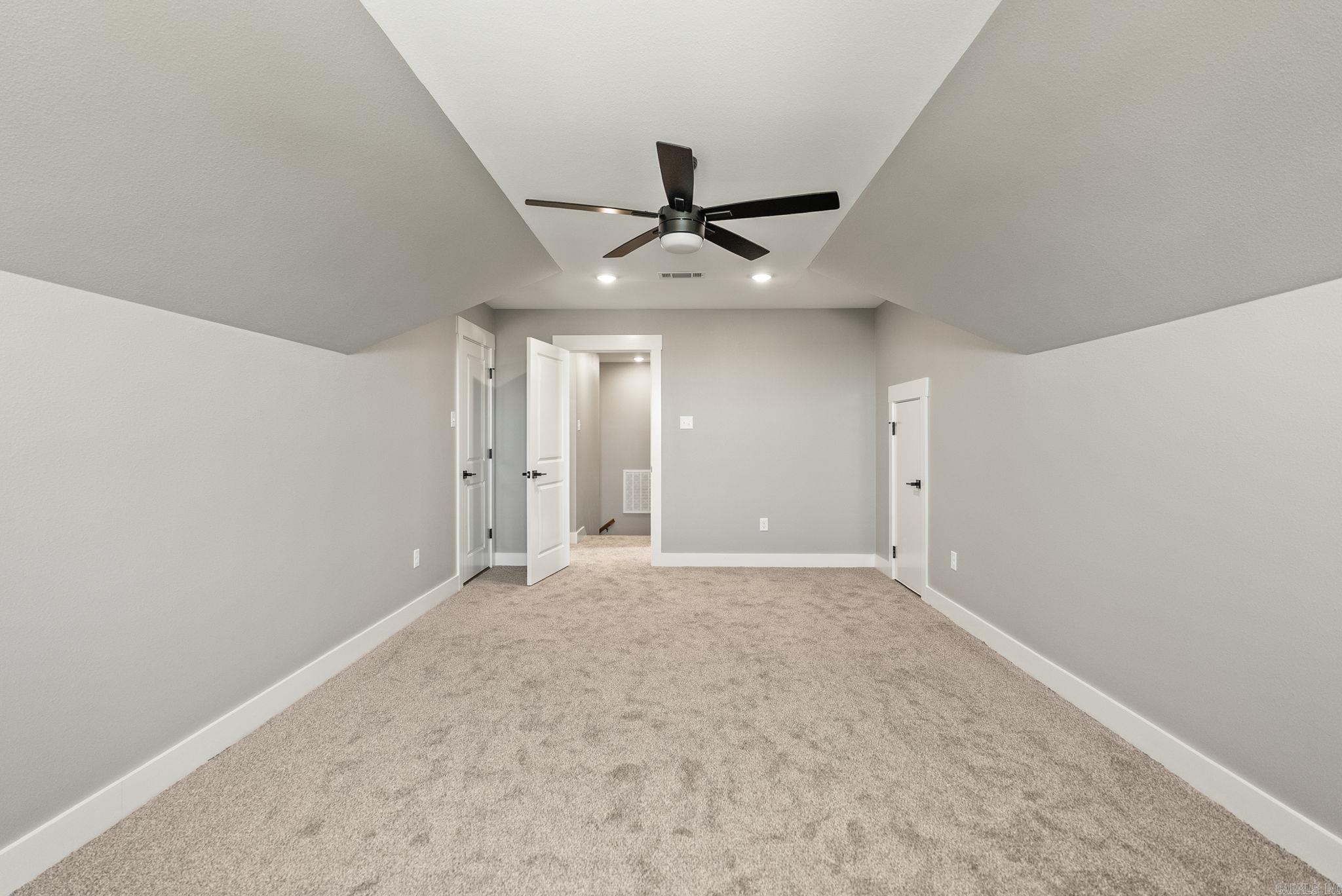 CARDINAL VALLEY - Residential